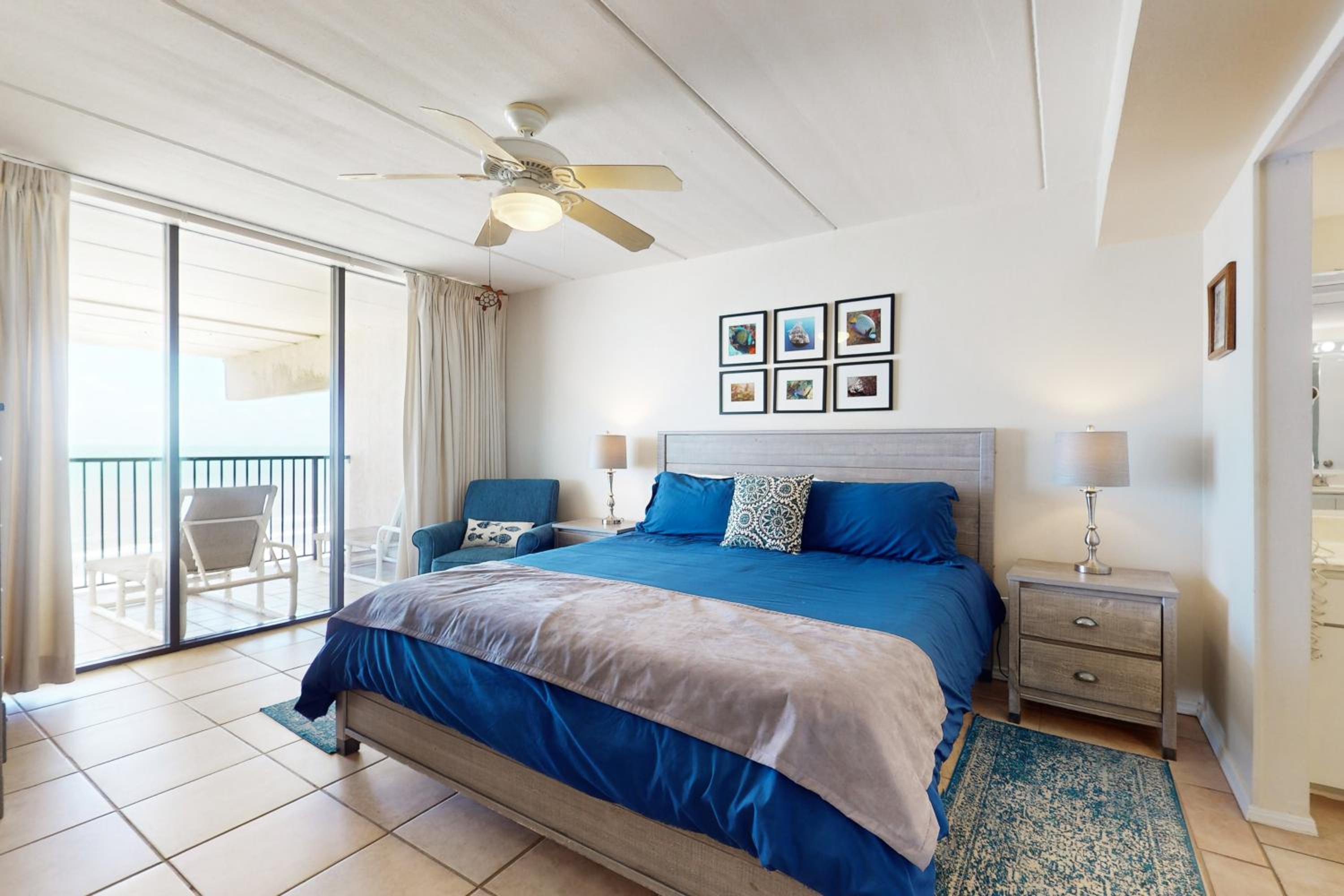 10th-Floor 3BR Beachfront Condo with Views and Pool