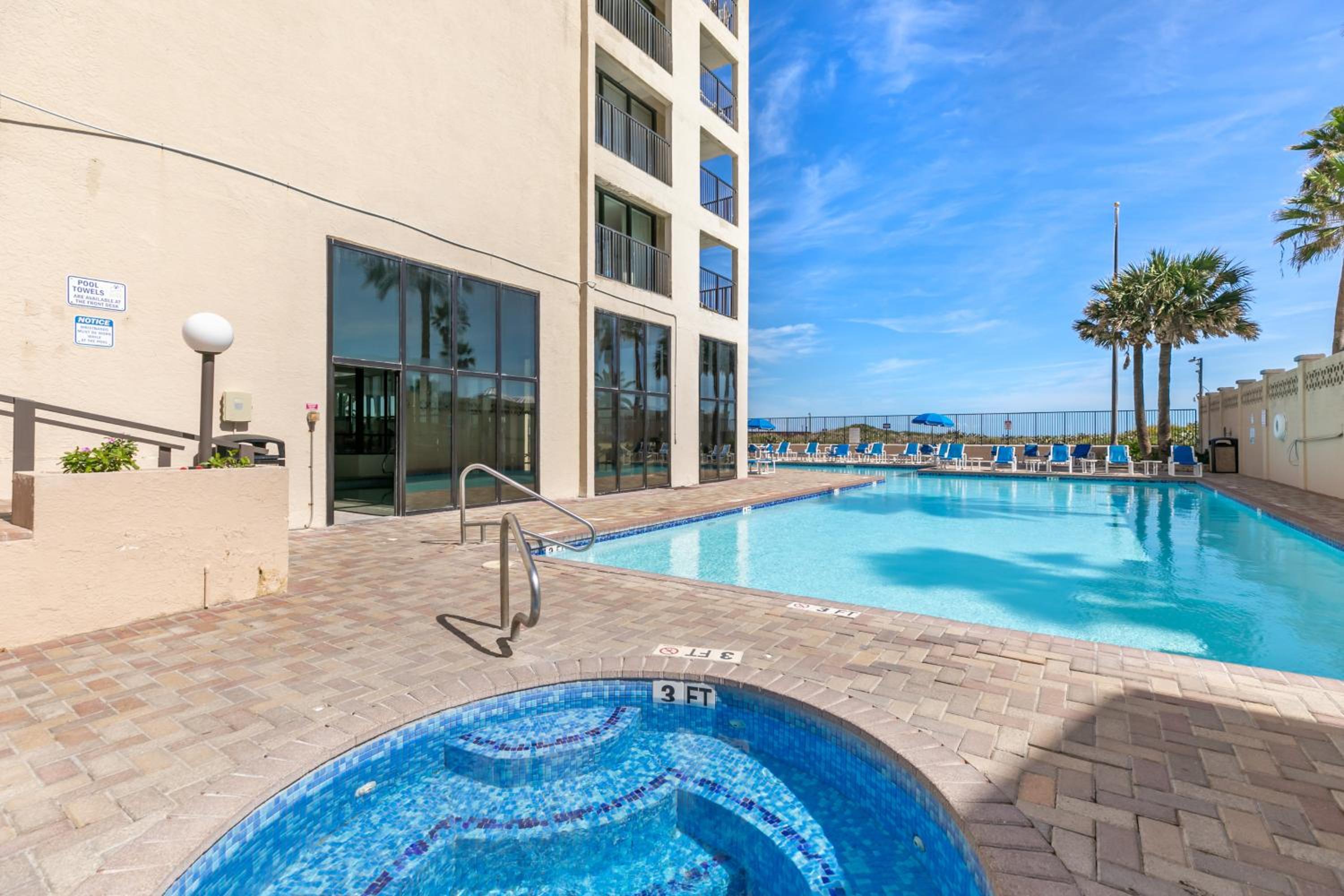 10th-Floor 3BR Beachfront Condo with Views and Pool