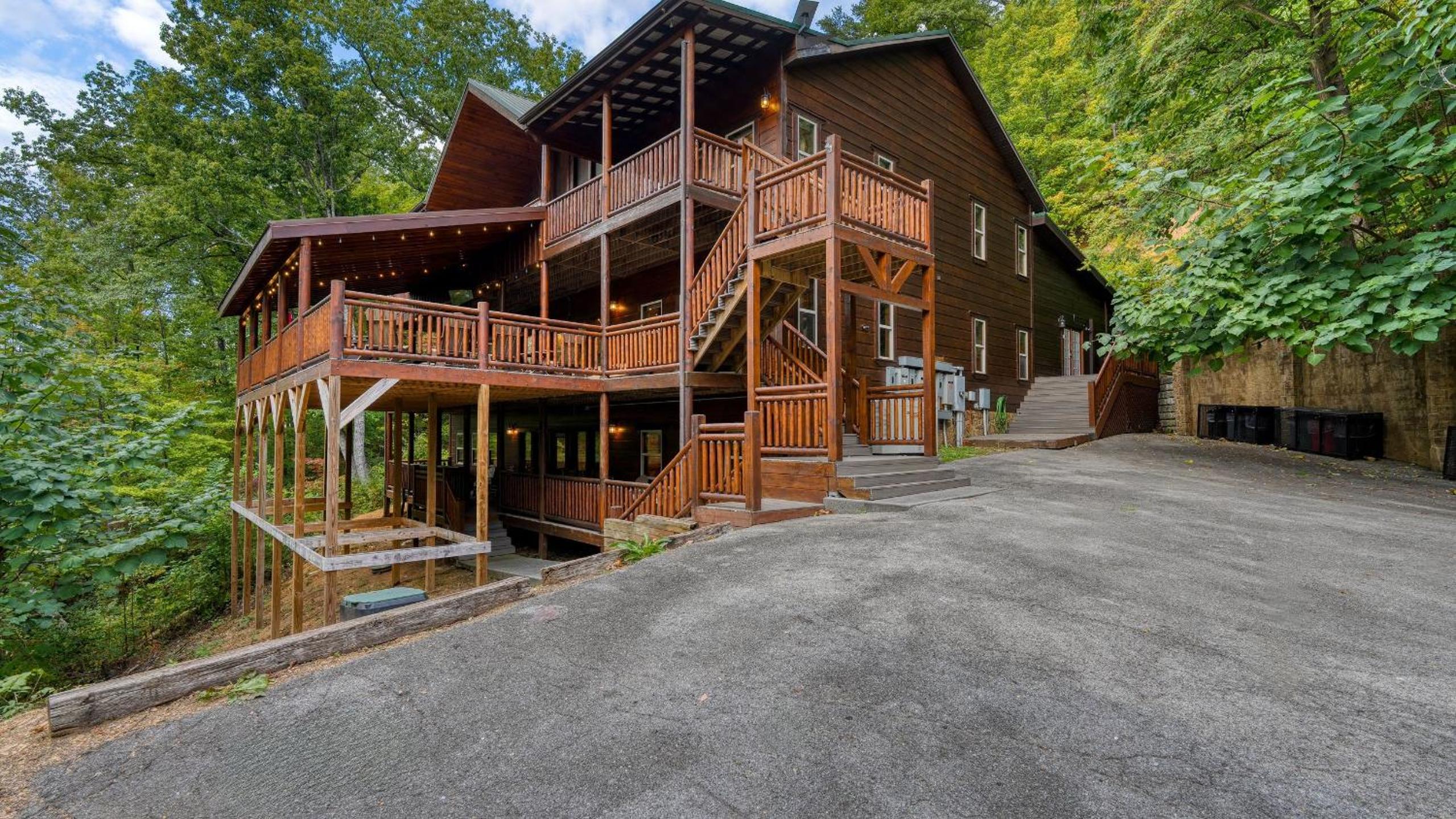 16 Guests Indoor Pool Theater Game Room in the Smokies Buckskin by AvantStay