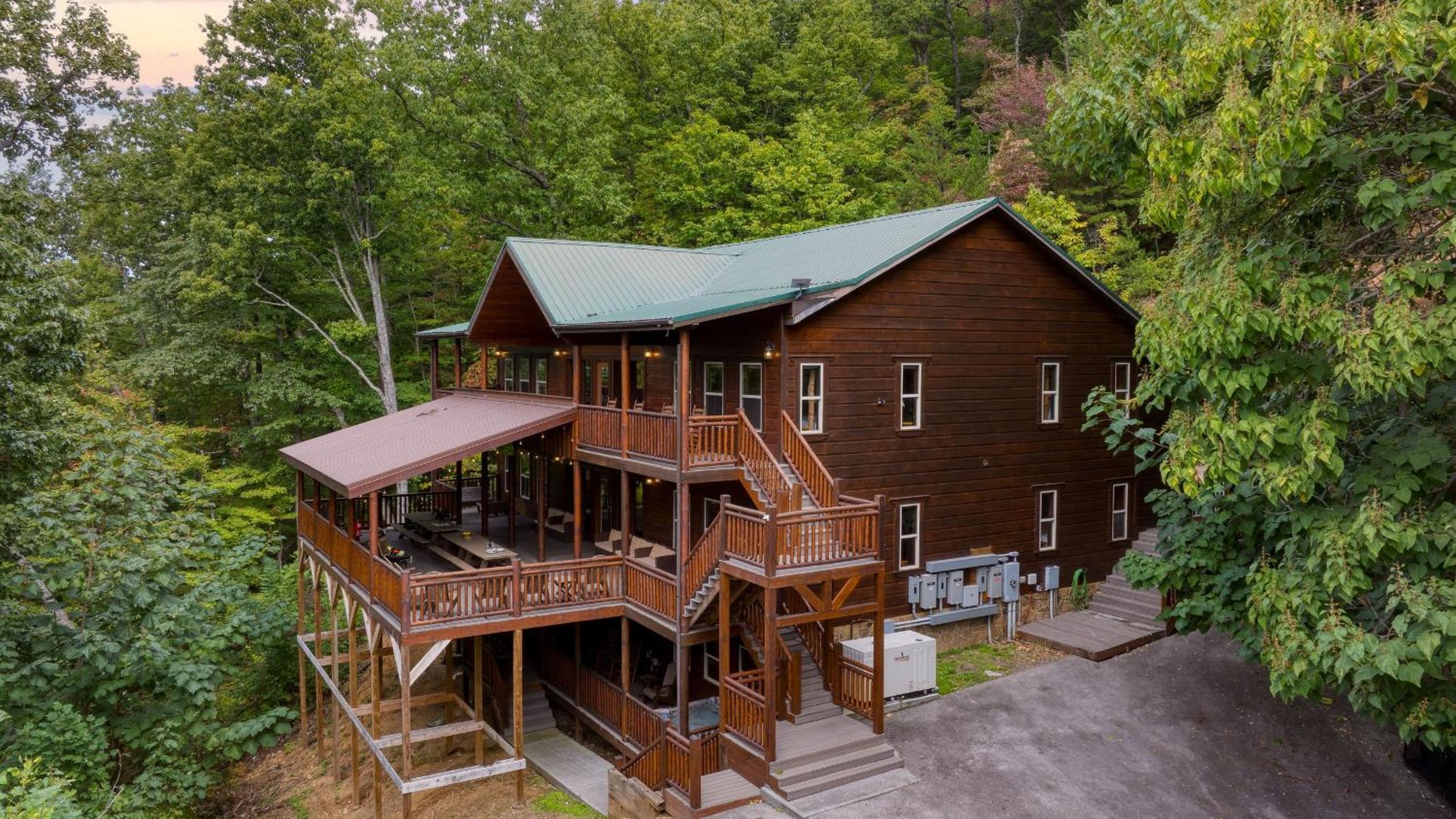 16 Guests Indoor Pool Theater Game Room in the Smokies Buckskin by AvantStay