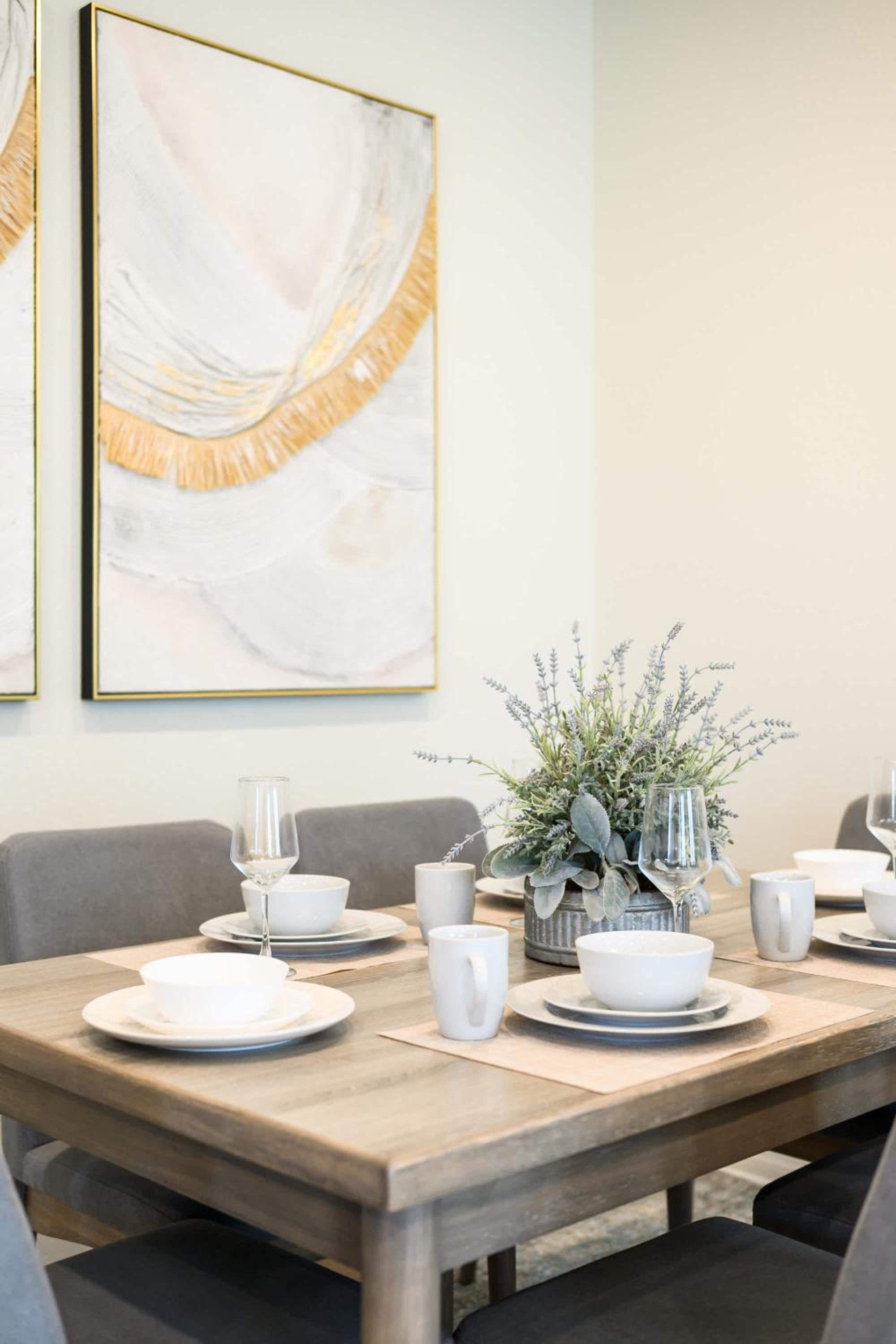 Near ONT Modern Designer Style Family Home