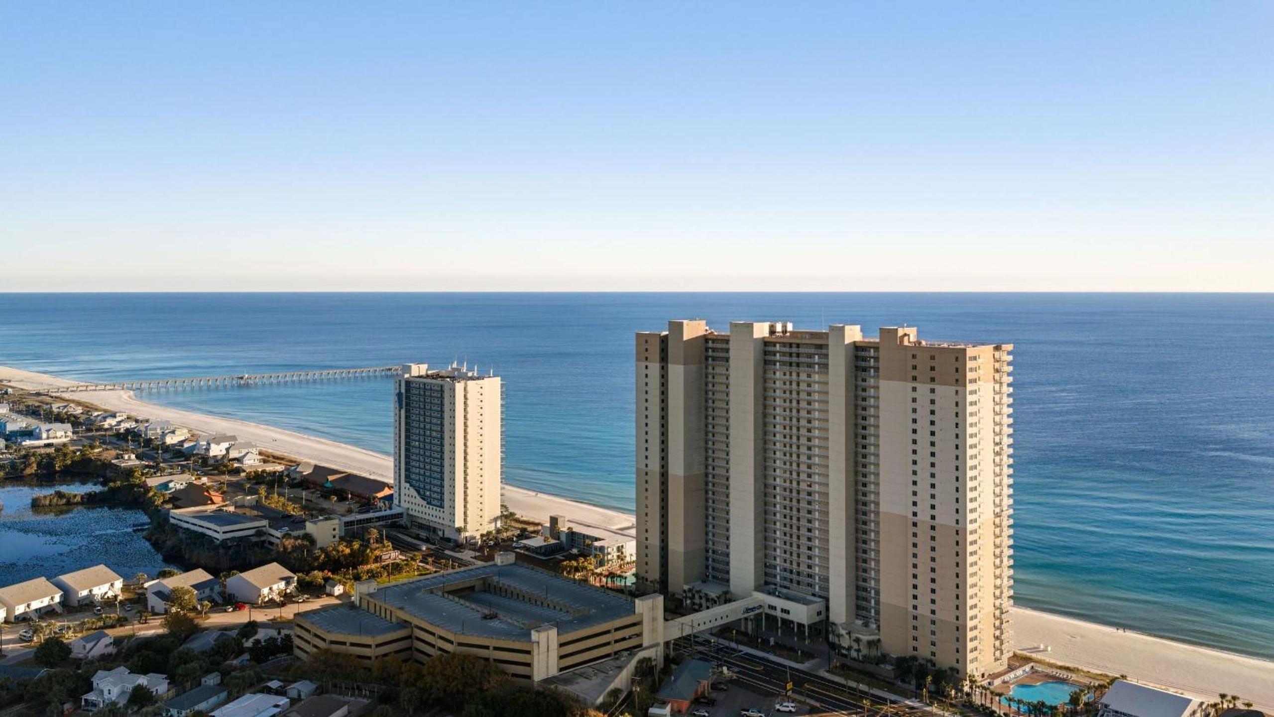 Tidewater Beach by AvantStay