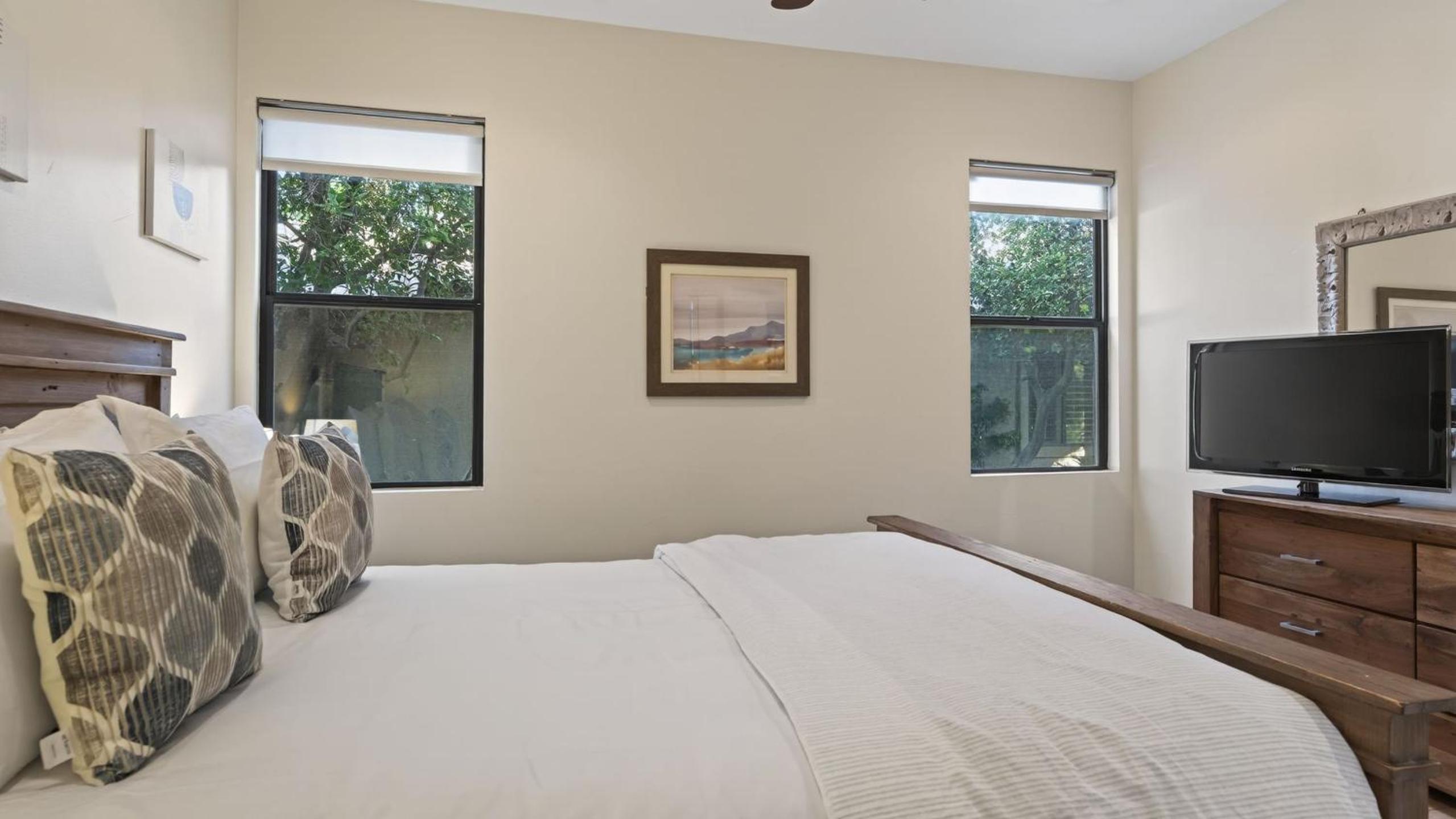Palm Desert Fairway Condo with Firepit Grill Views Fairway Vista by AvantStay
