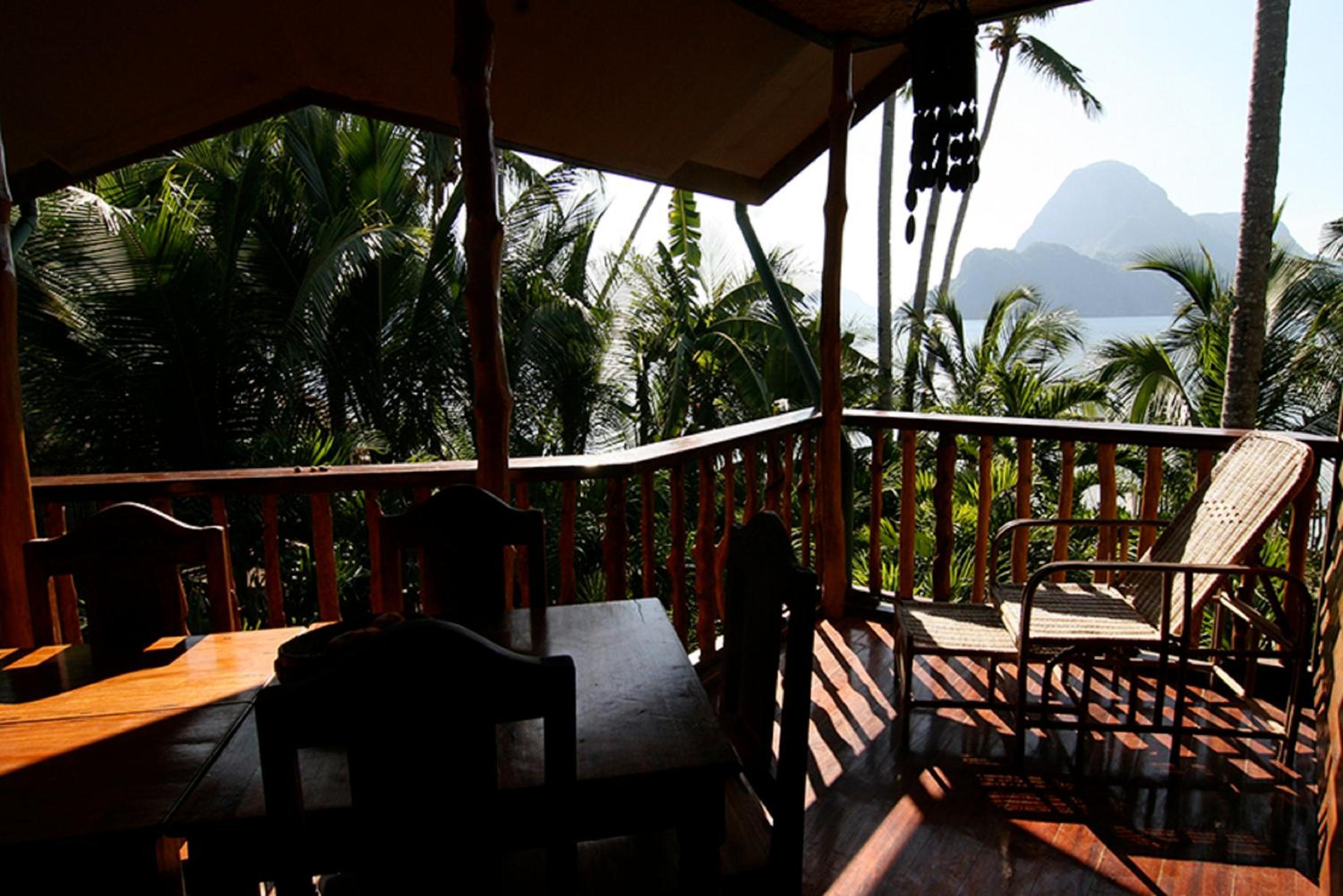 La Salangane Caalan Beach Villa