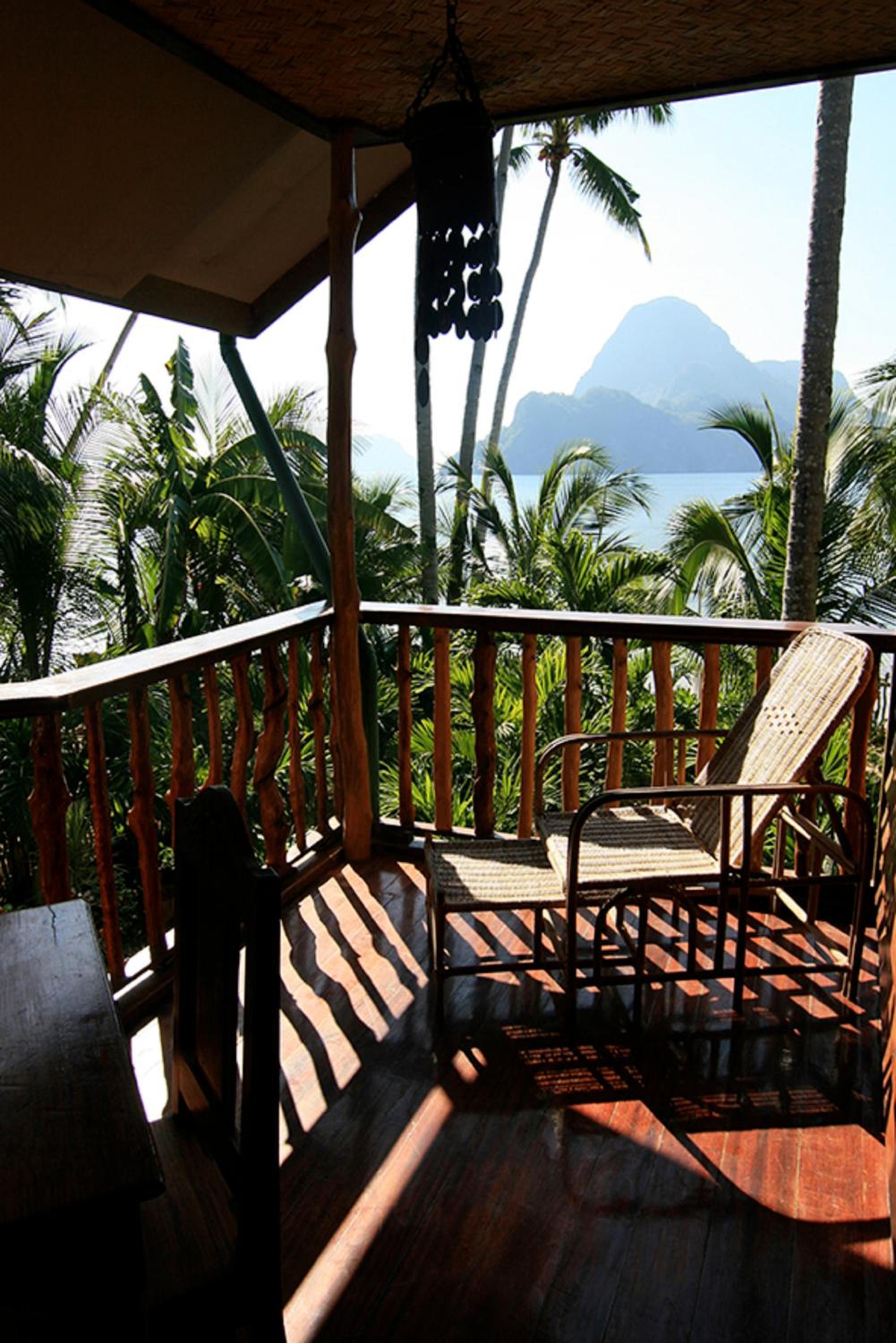La Salangane Caalan Beach Villa