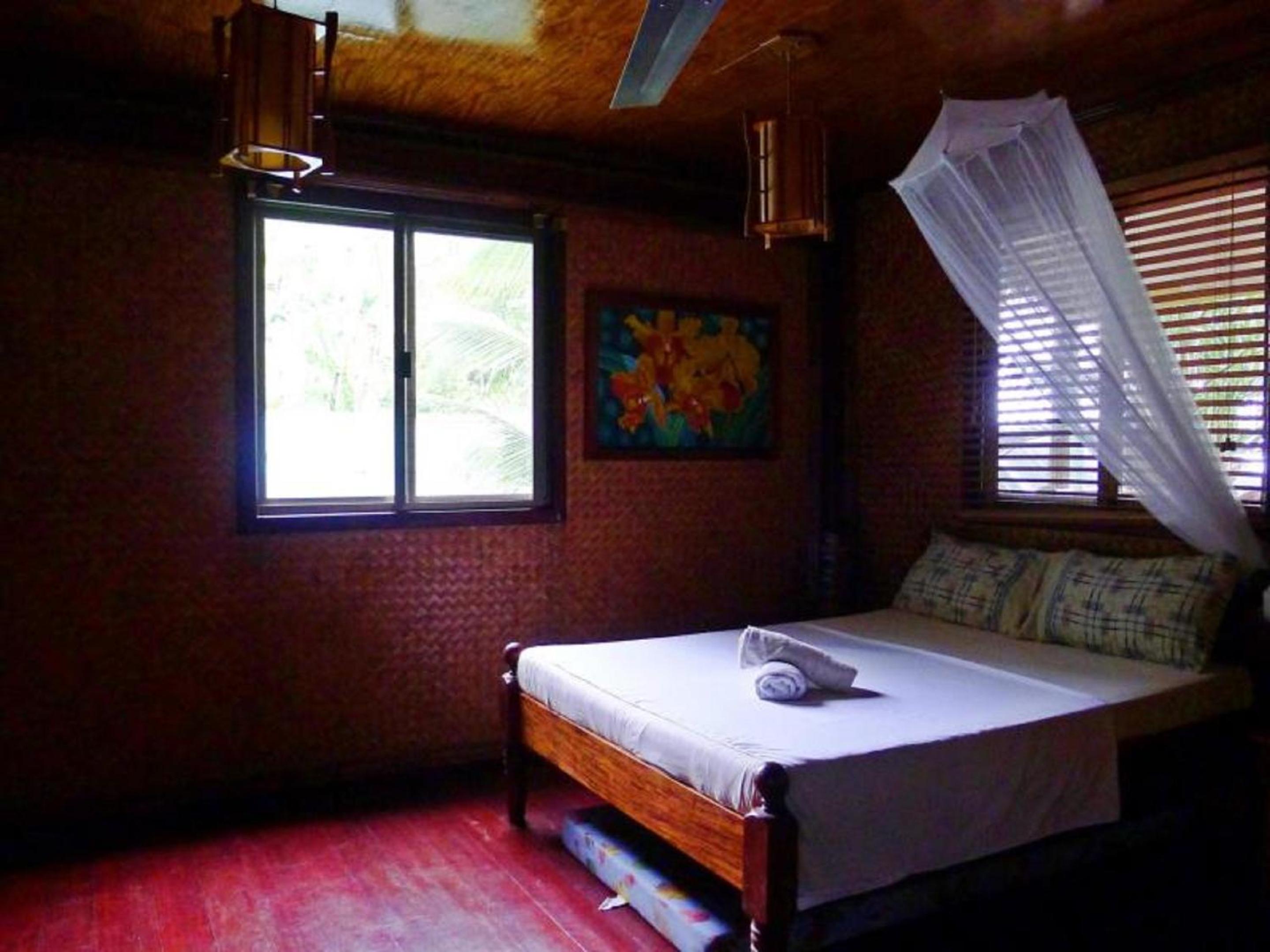 La Salangane Caalan Beach Villa