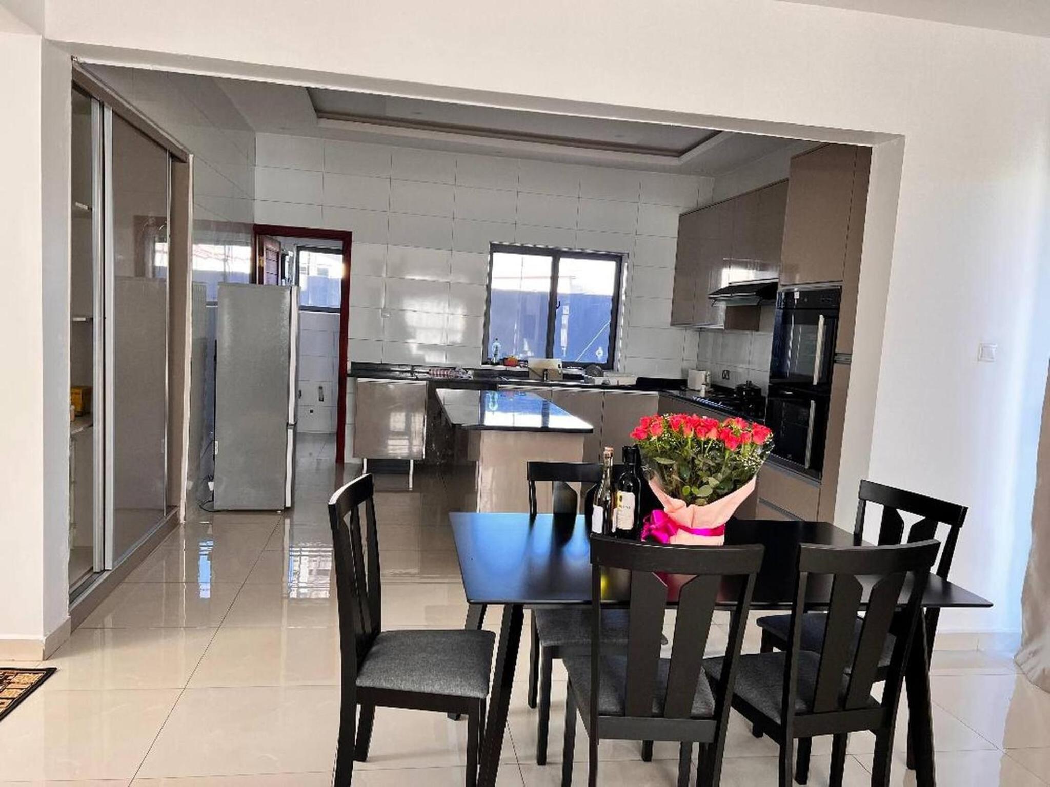 Villa with 4 bedrooms