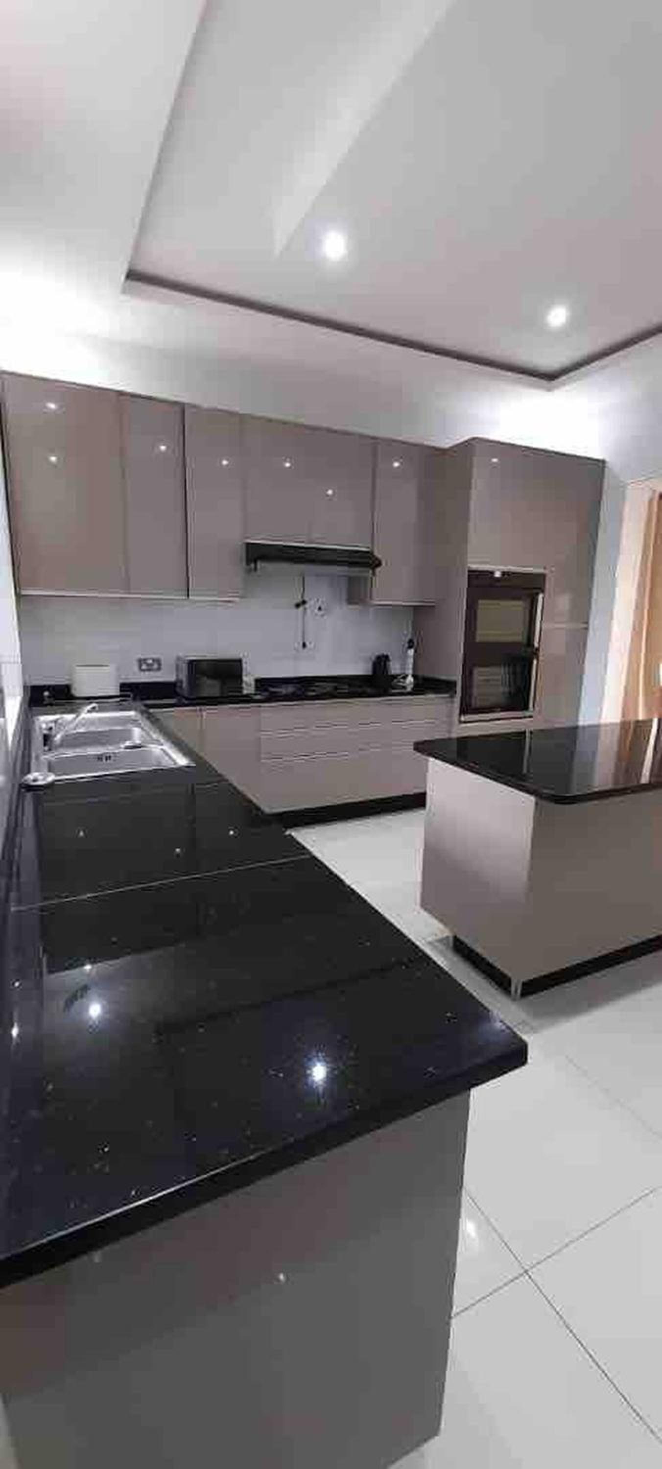 Villa with 4 bedrooms
