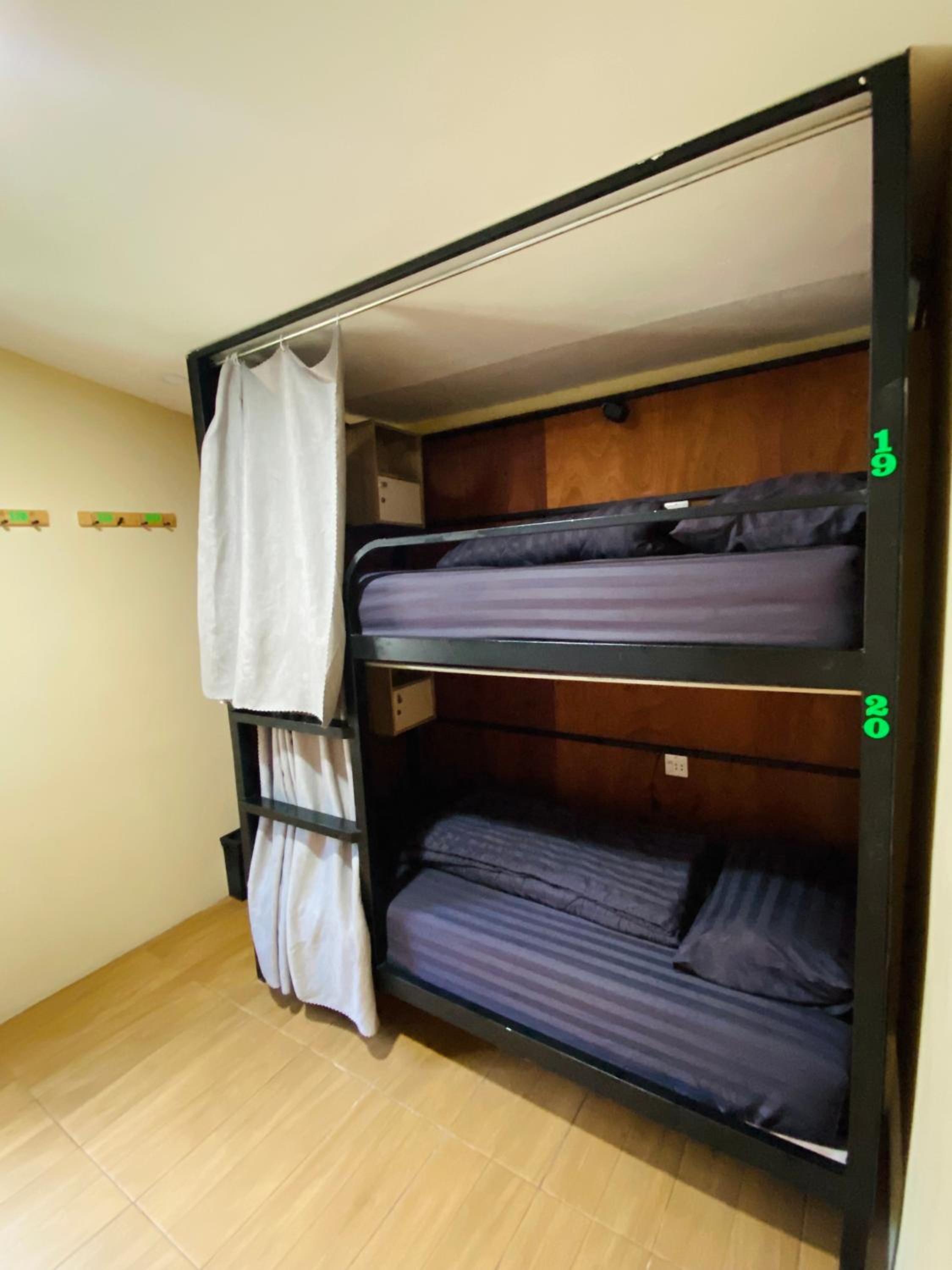 The 10 Club Hostel