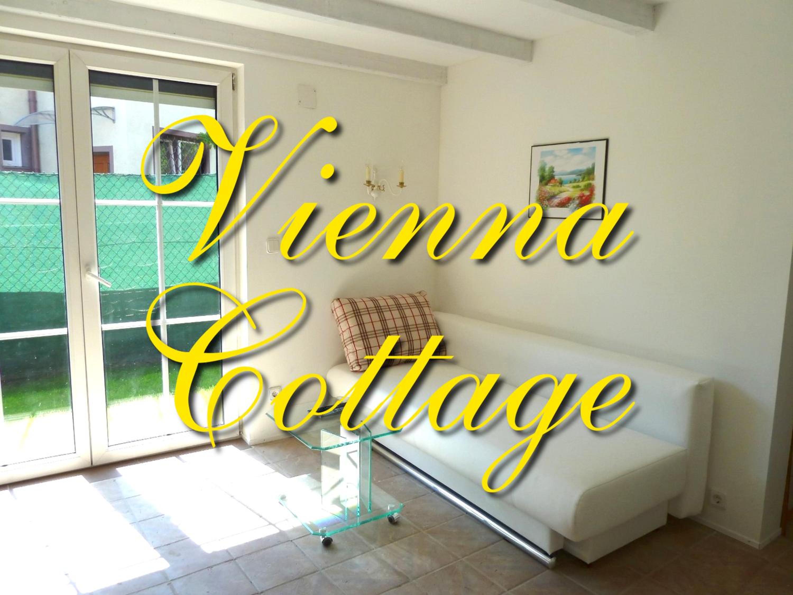 Cozy Cottage with Private Garden, romantic retreat