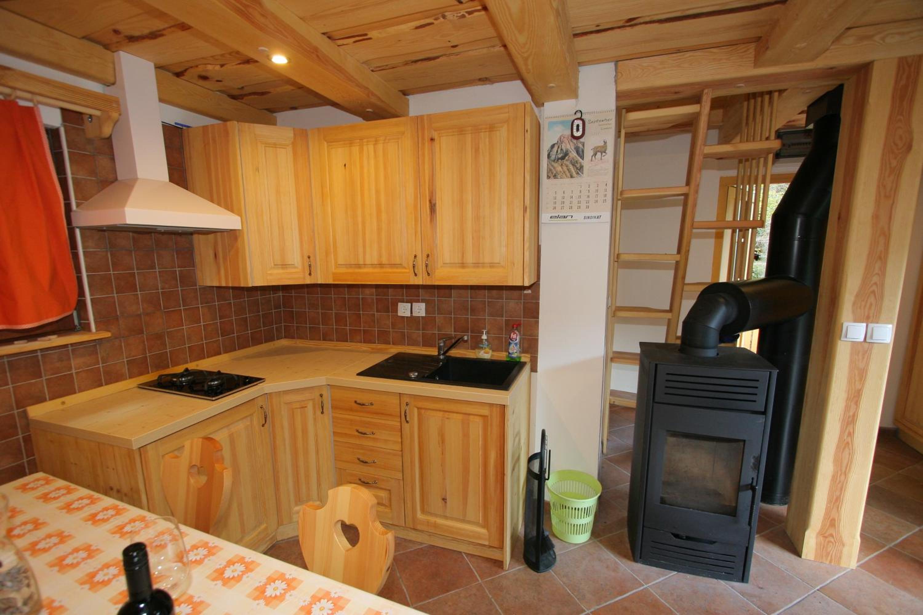 Photo 9