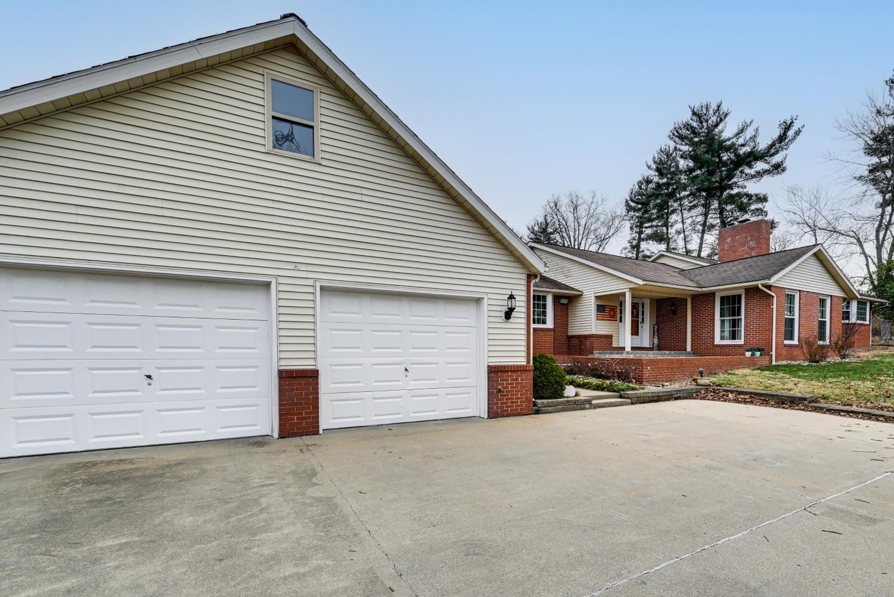 Walk to League Stadium Huntingburg Family Home!