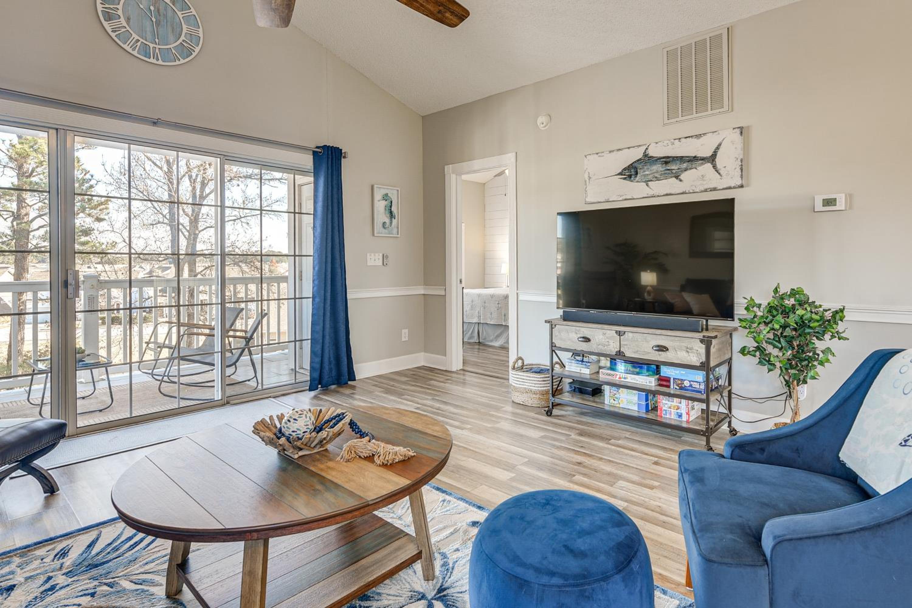 Golf, Gamble and Fish! Condo with Pool in Little River