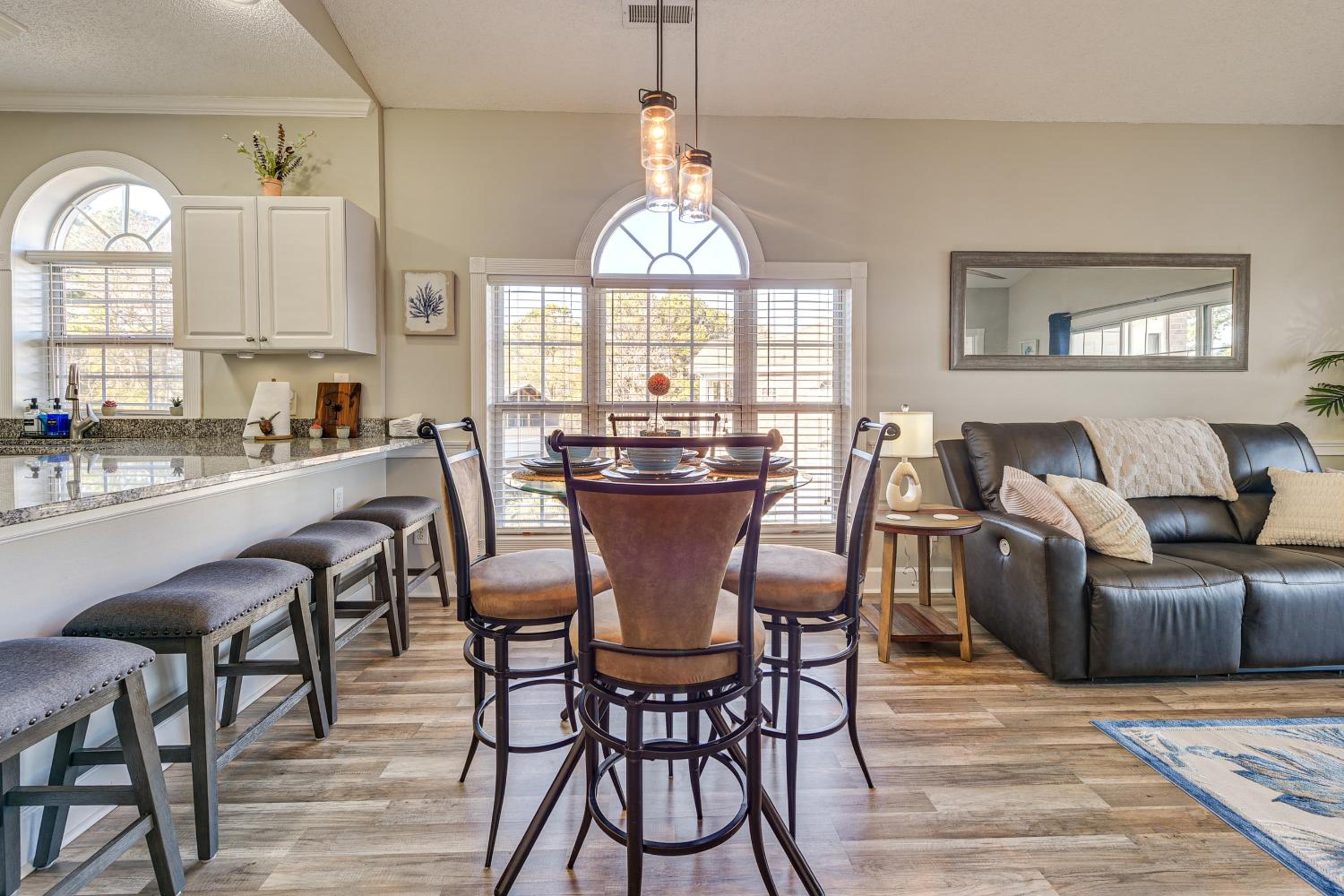 Golf, Gamble and Fish! Condo with Pool in Little River