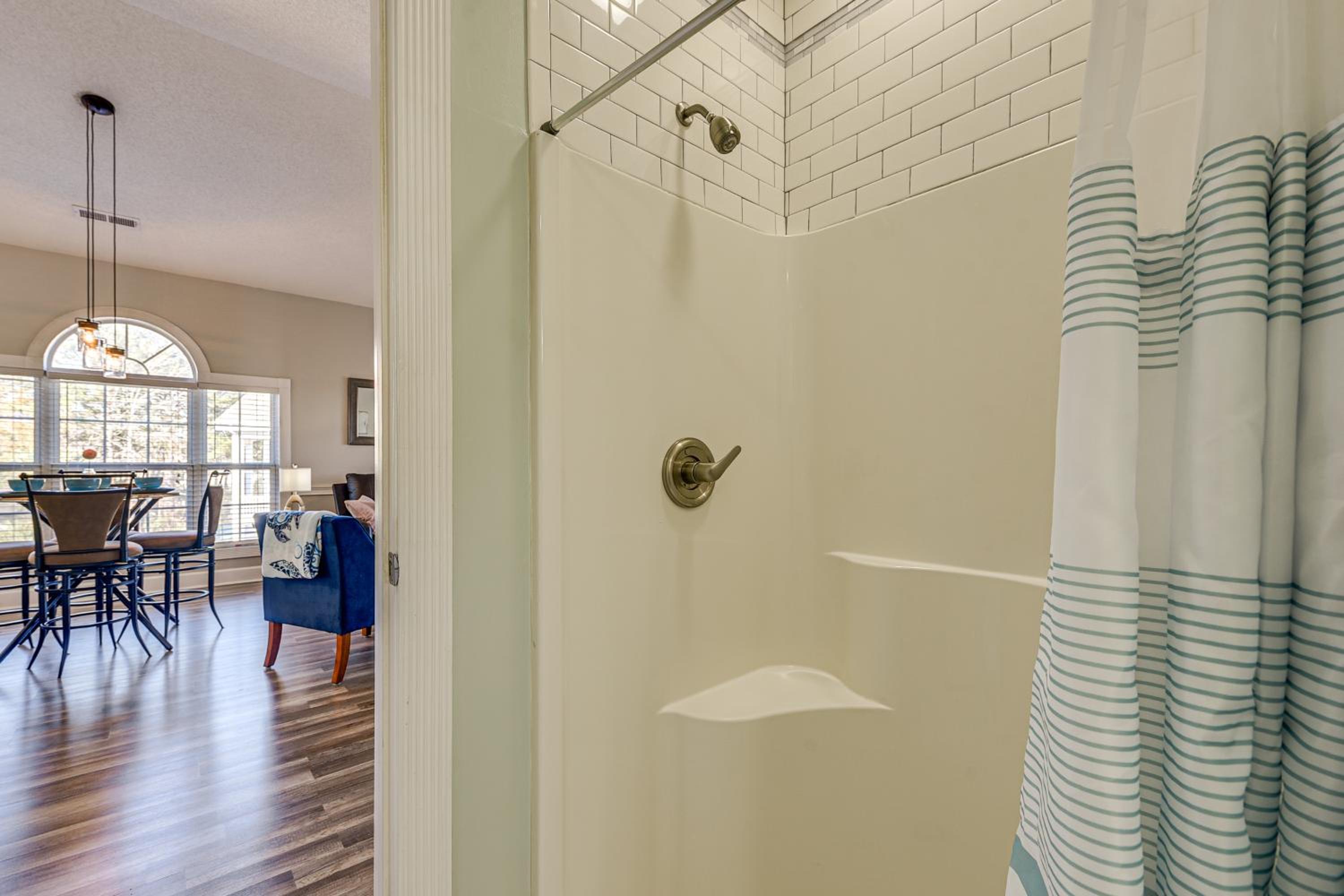 Golf, Gamble and Fish! Condo with Pool in Little River