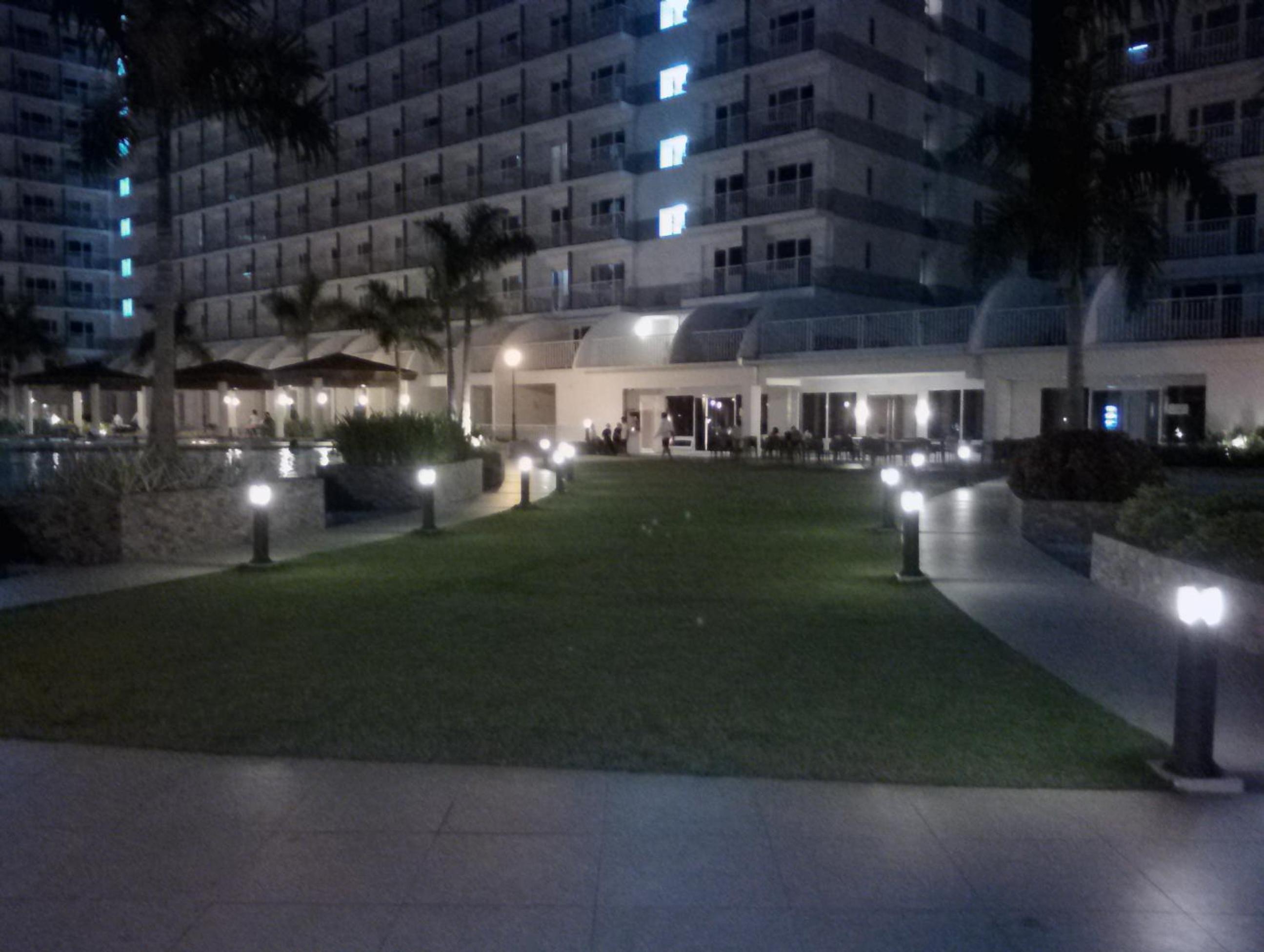 Condo At Shell Residences view 5