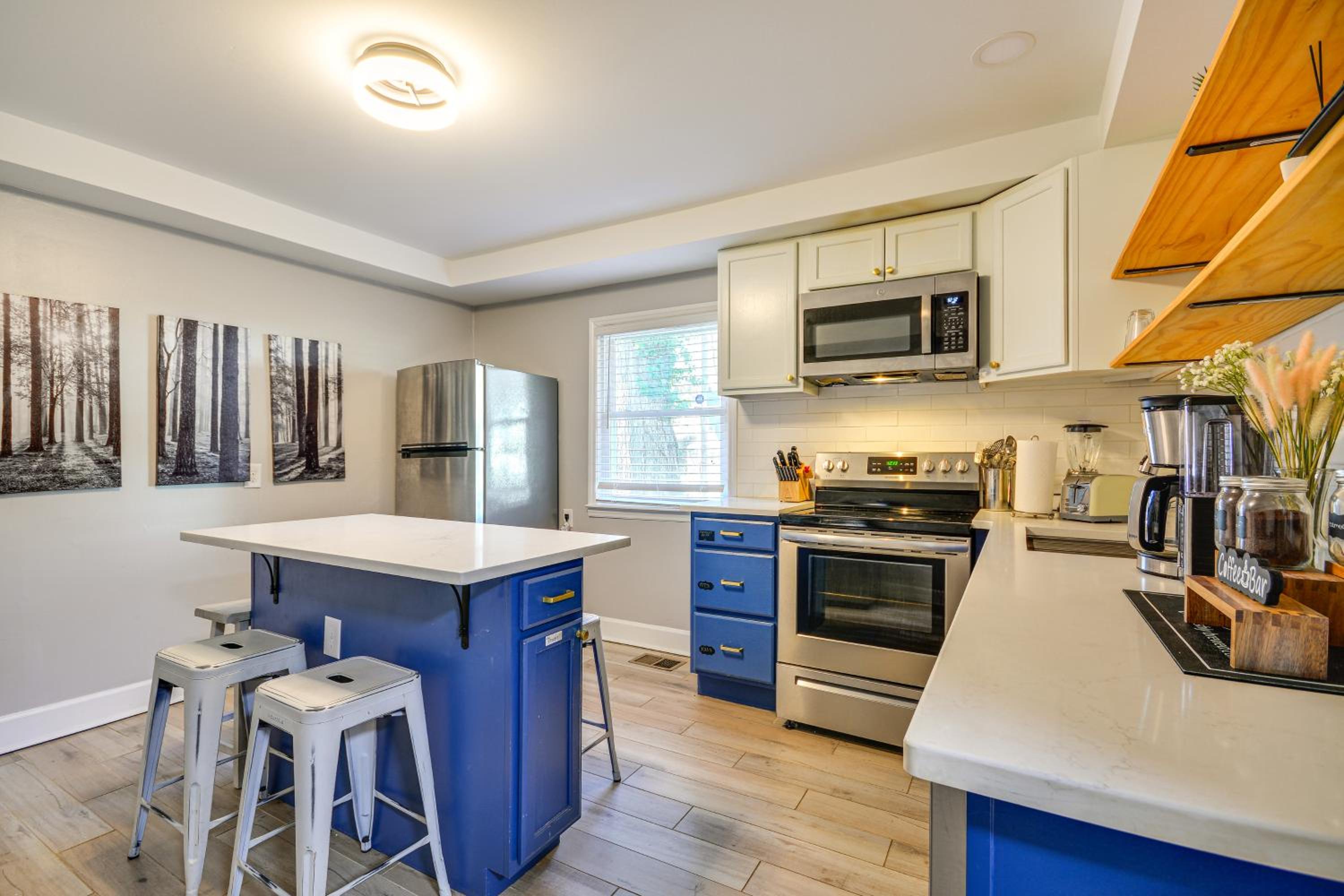 Vibrant Home 2 Mi to Dtwn and Wake Forest University