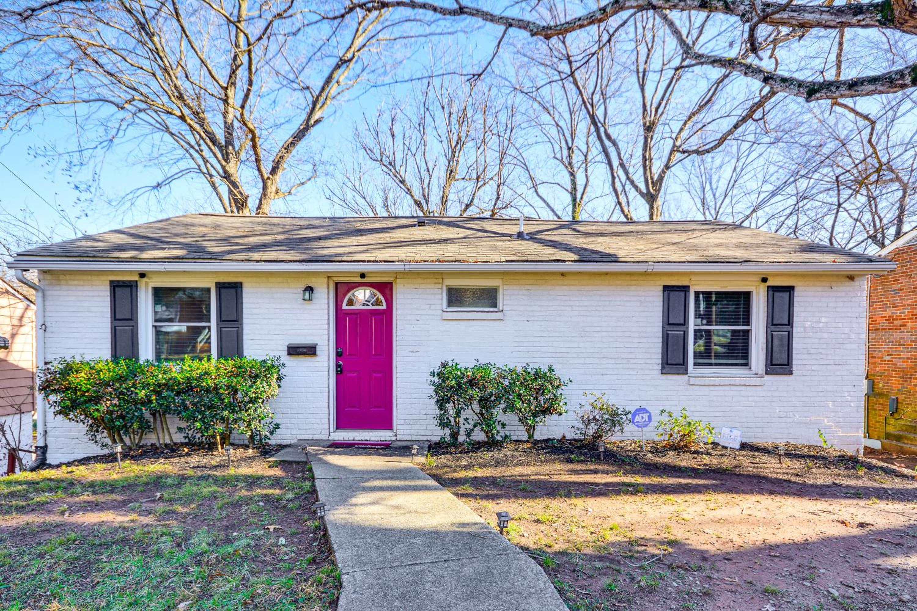 Vibrant Home 2 Mi to Dtwn and Wake Forest University