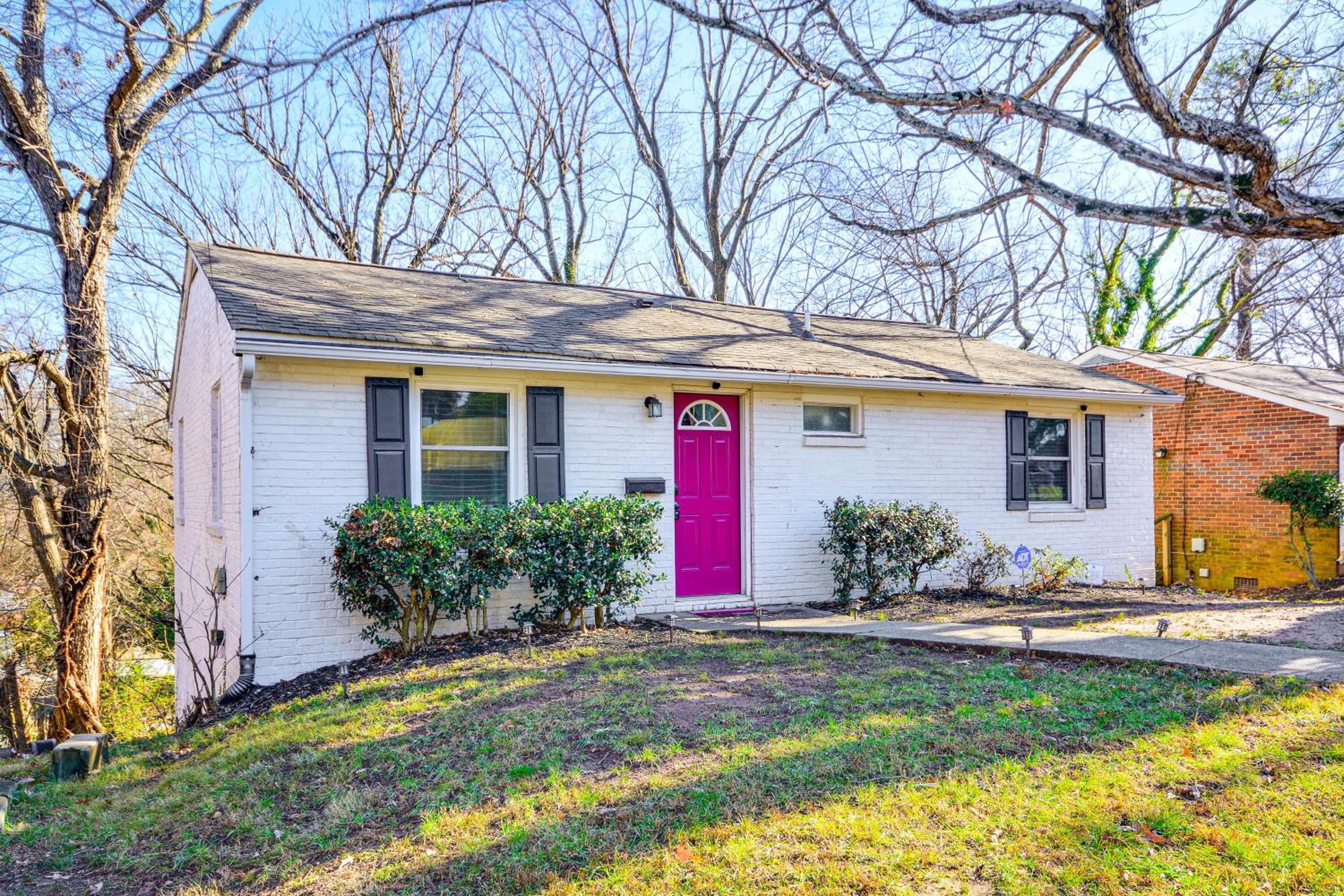 Vibrant Home 2 Mi to Dtwn and Wake Forest University