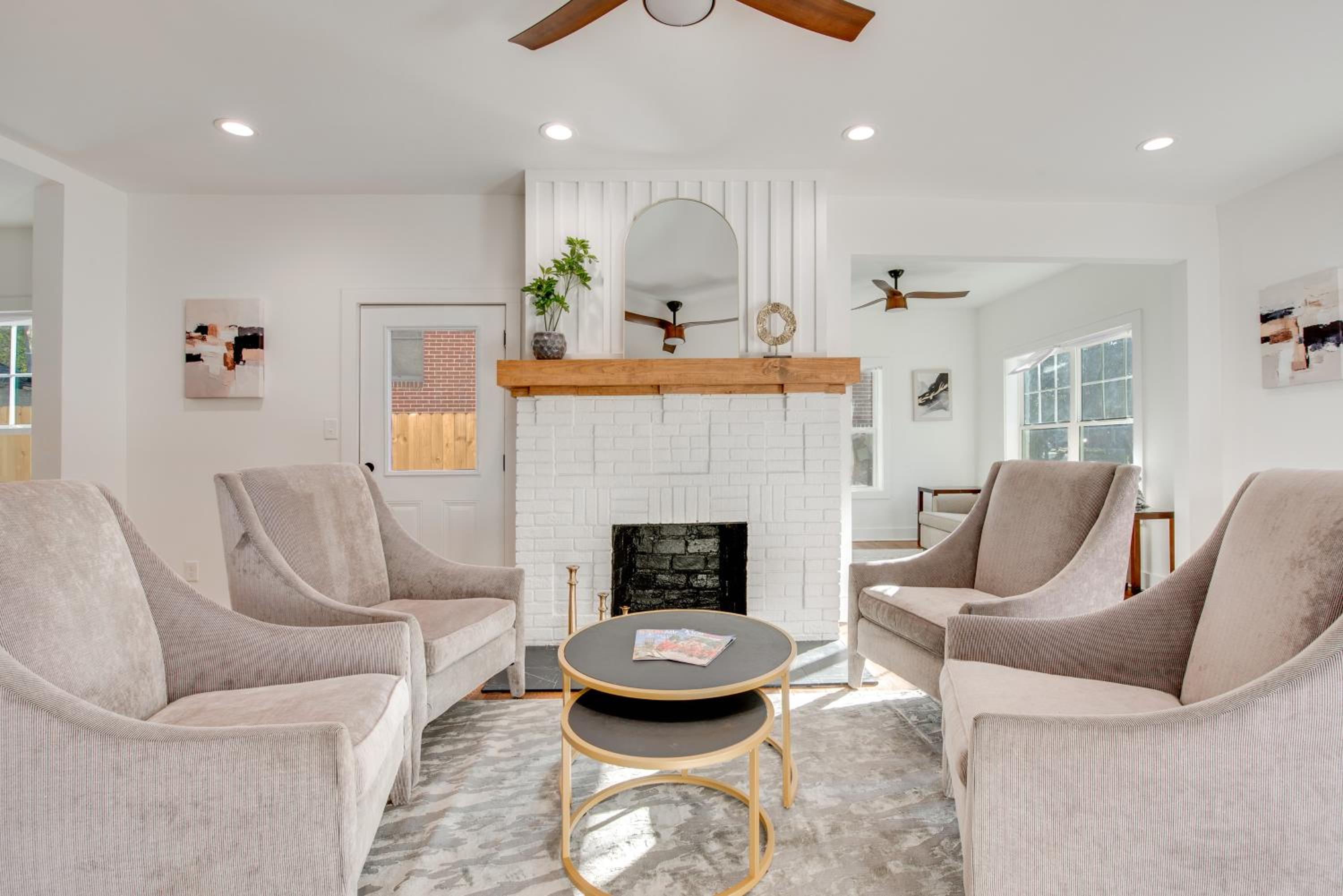 Fully Updated! 3,000-Sq-Ft ATL Home 4 Mi to Dtwn
