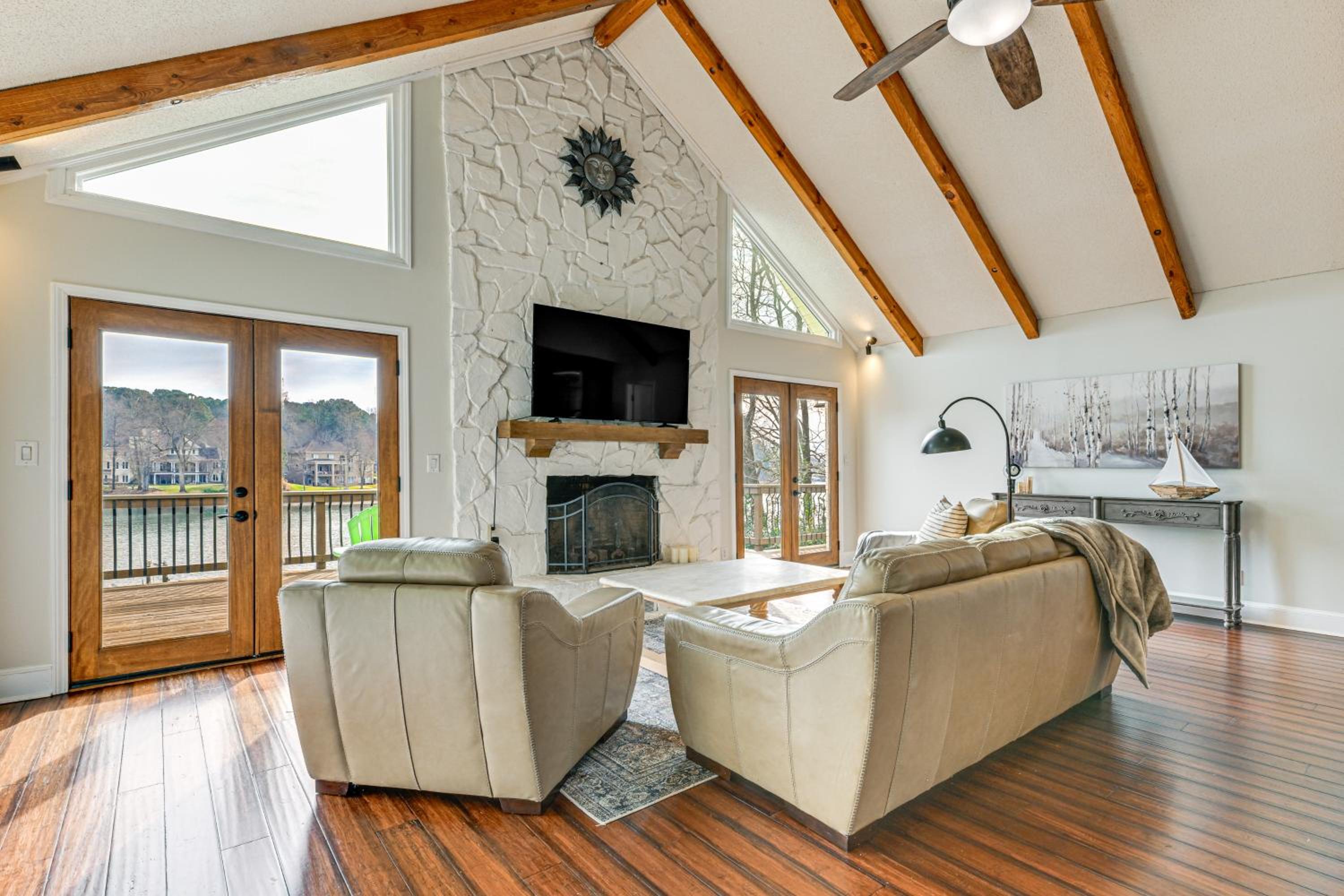 Boat Dock and Game Room Waterfront Lake Norman Gem
