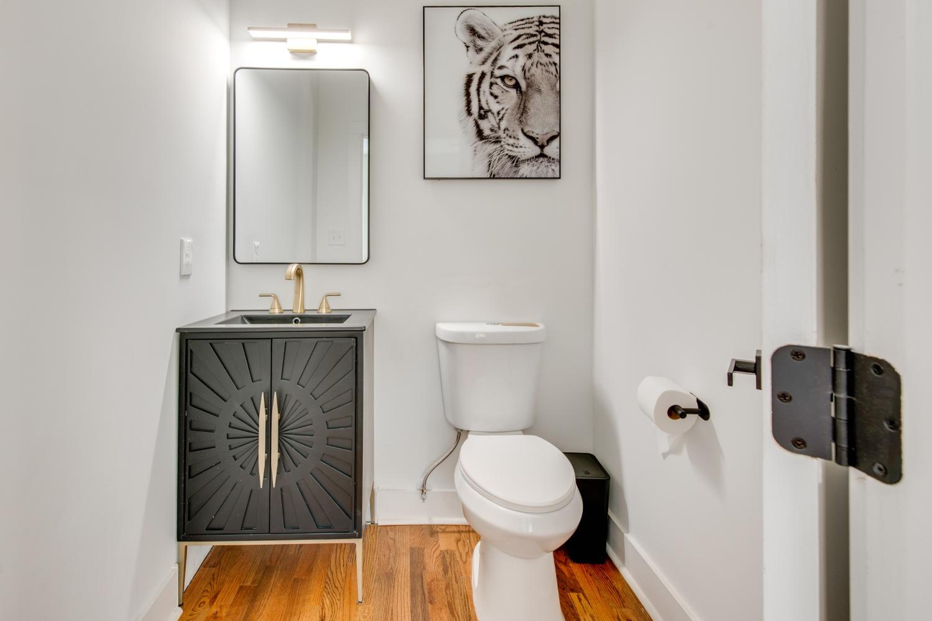 Fully Updated! 3,000-Sq-Ft ATL Home 4 Mi to Dtwn