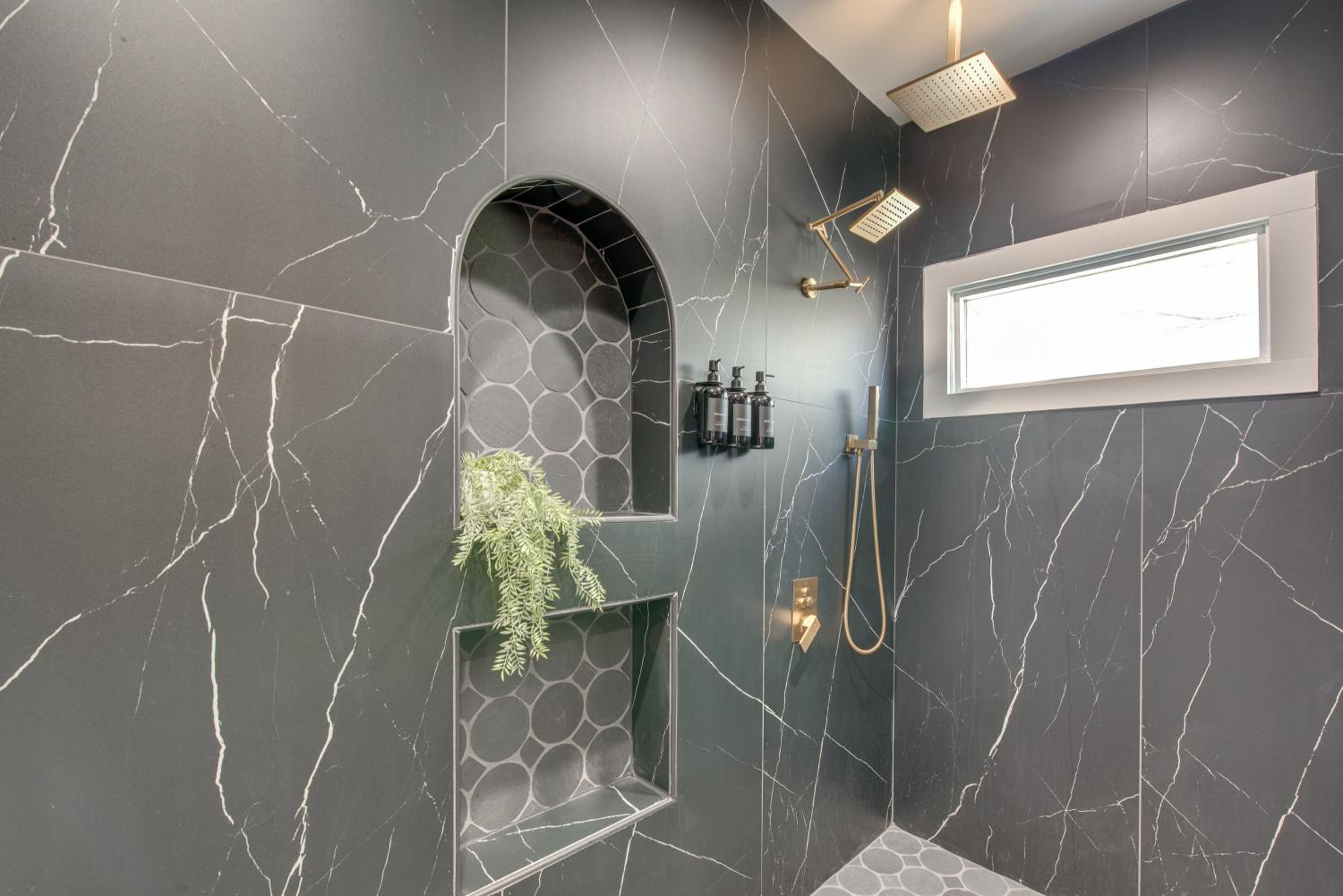 Fully Updated! 3,000-Sq-Ft ATL Home 4 Mi to Dtwn