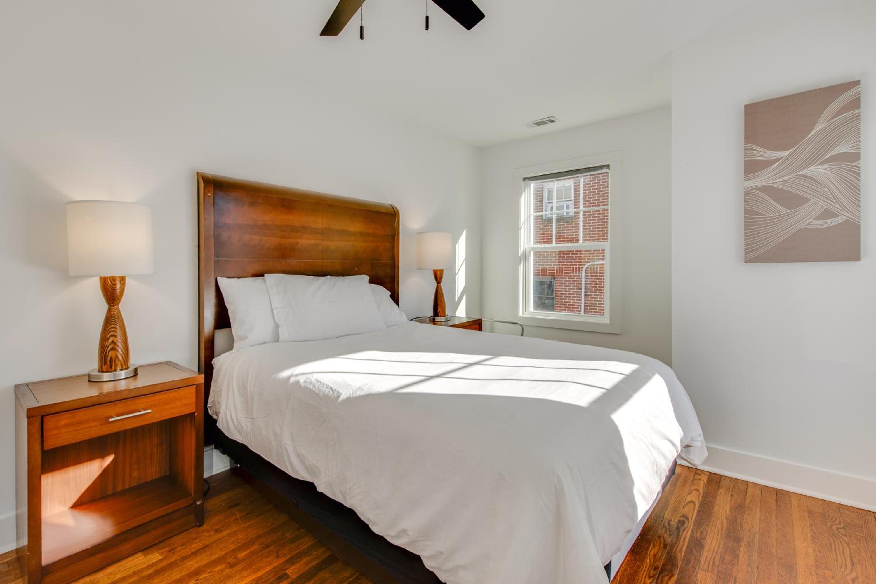 Fully Updated! 3,000-Sq-Ft ATL Home 4 Mi to Dtwn