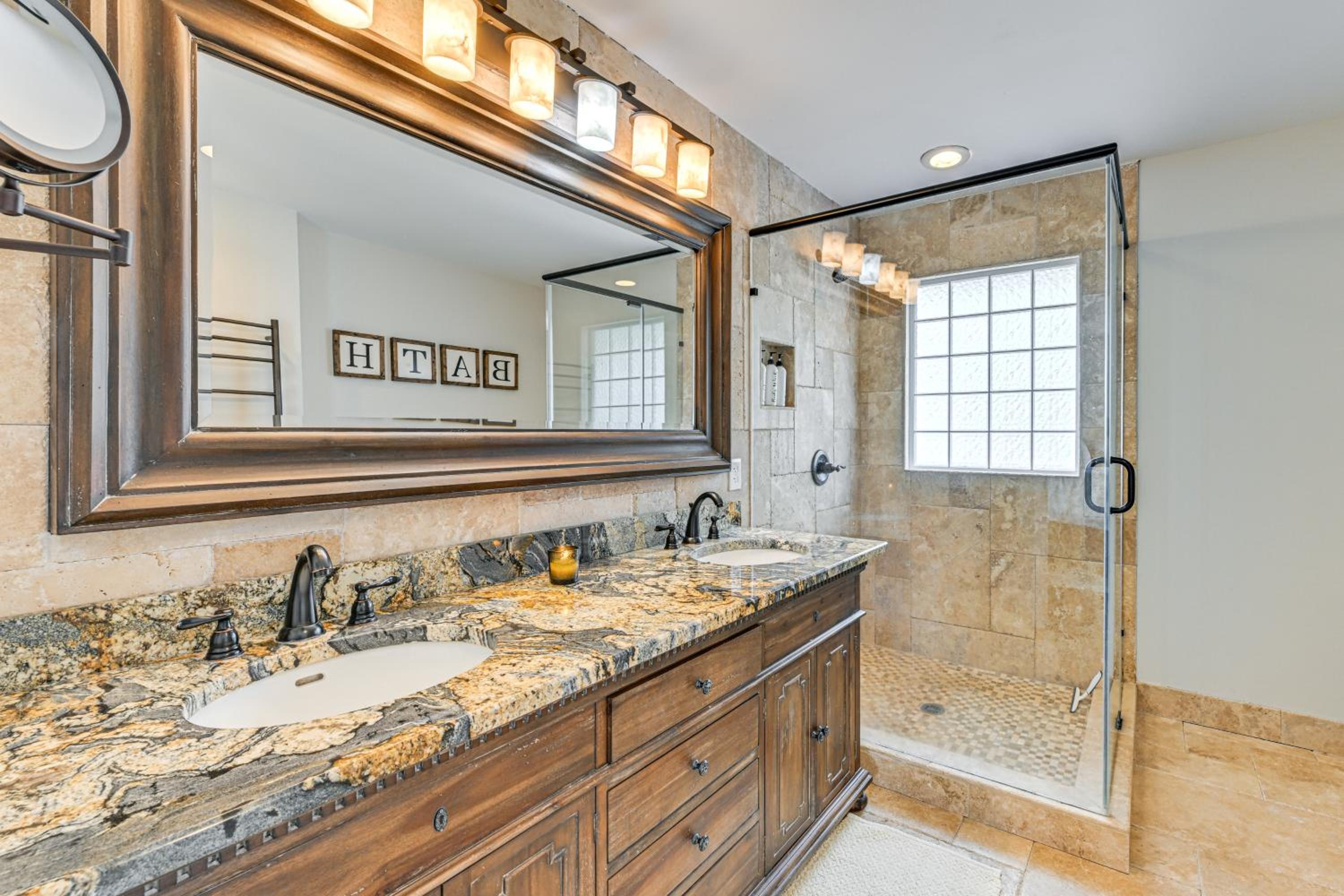 Boat Dock and Game Room Waterfront Lake Norman Gem