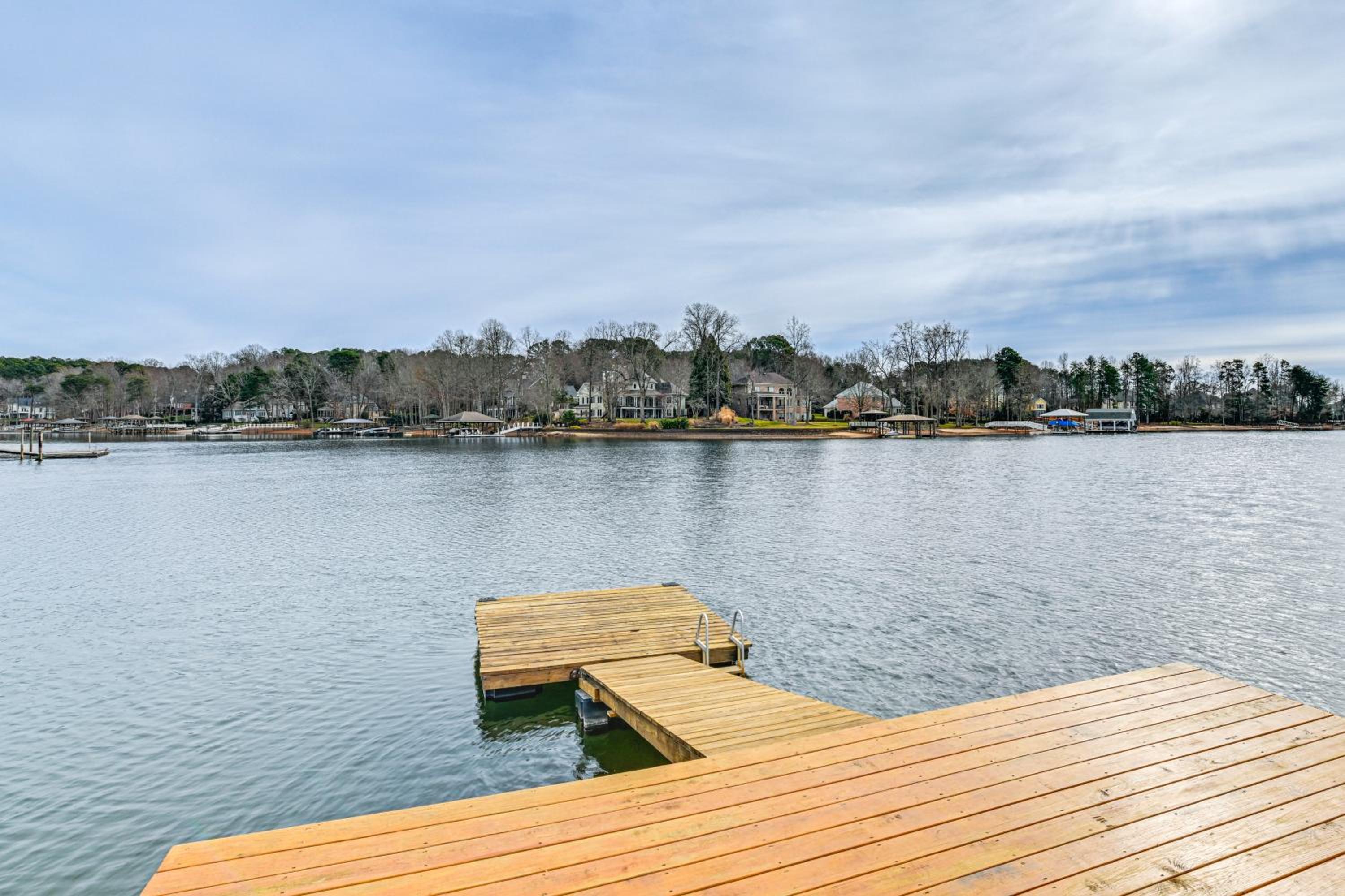 Boat Dock and Game Room Waterfront Lake Norman Gem