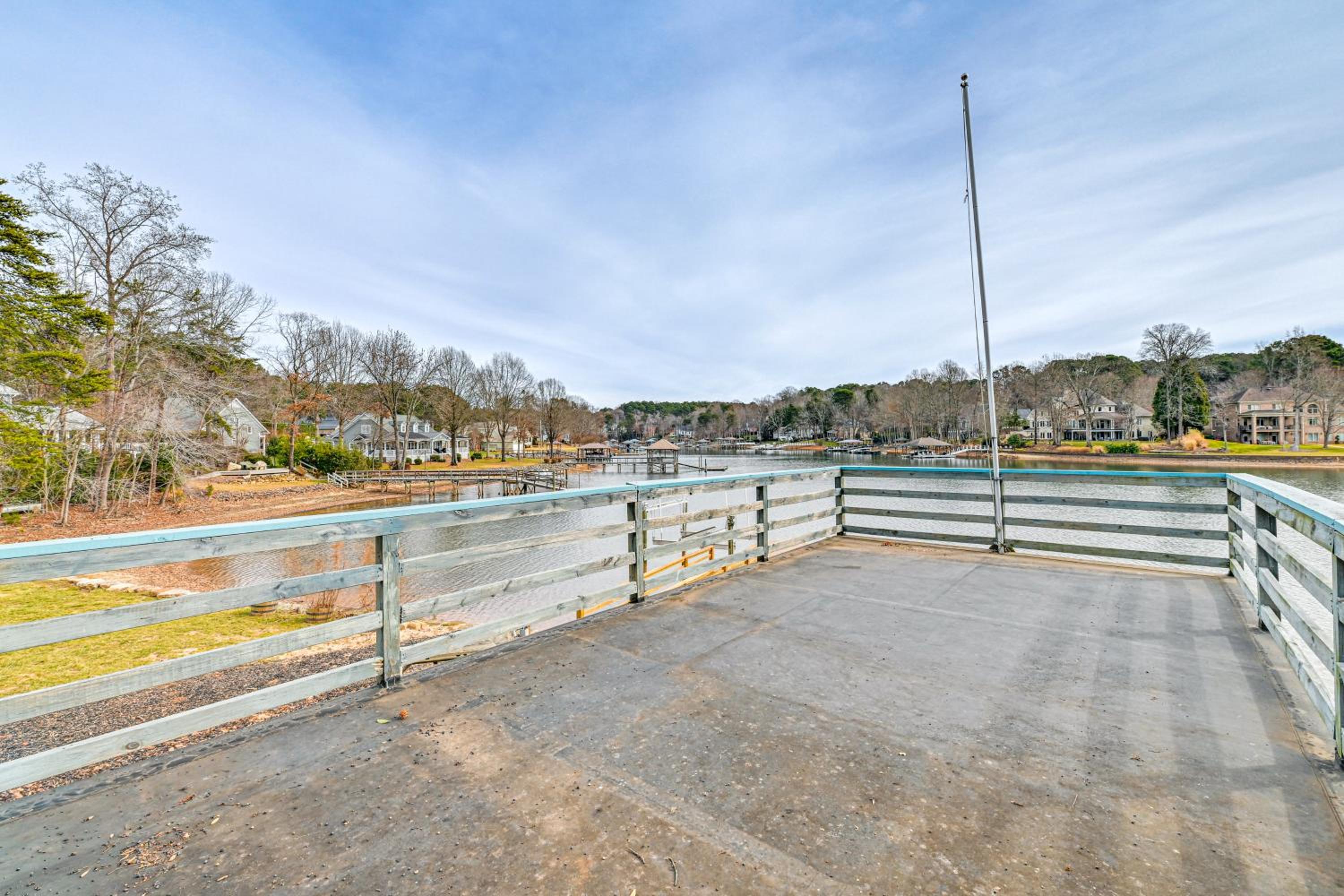 Boat Dock and Game Room Waterfront Lake Norman Gem