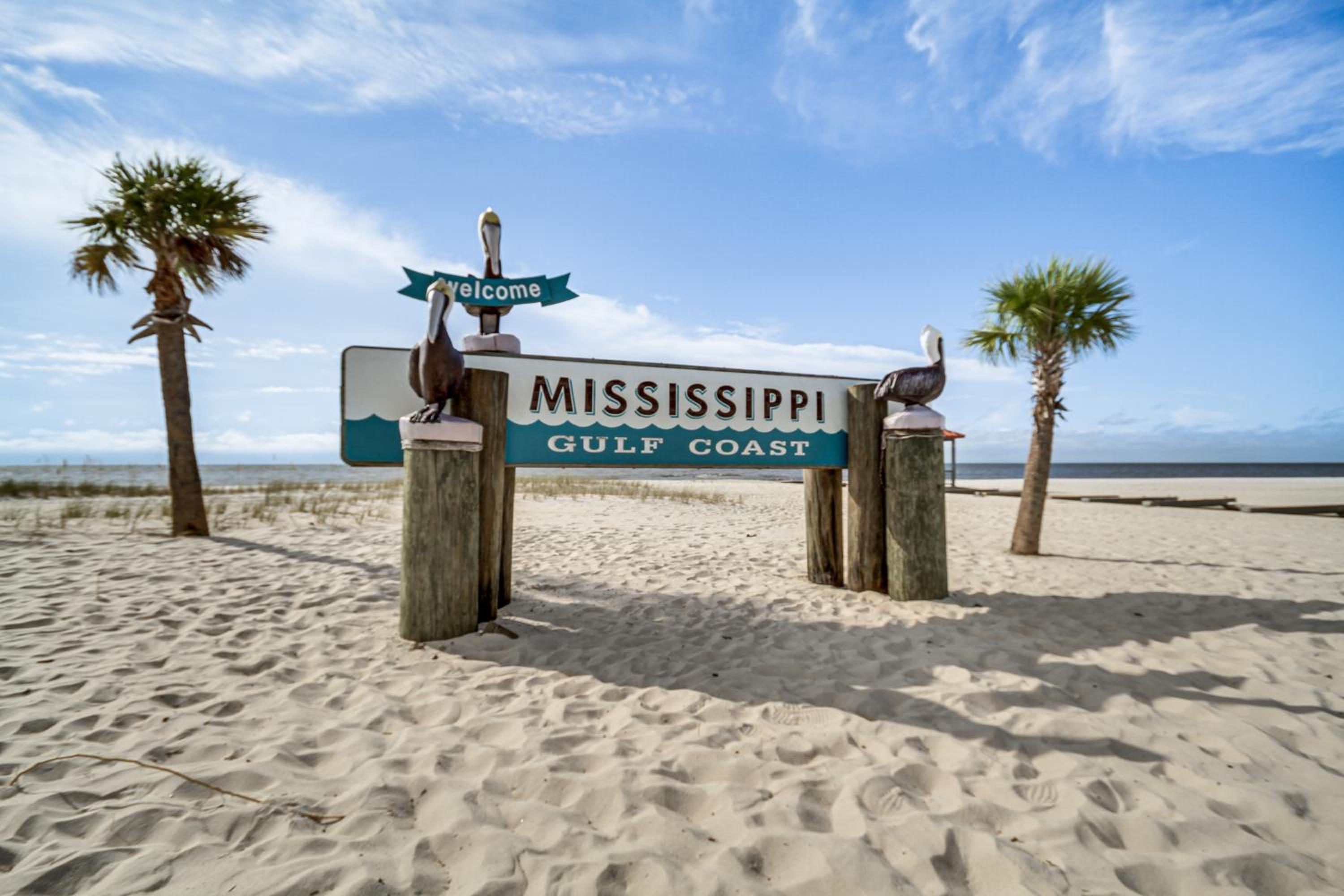 Walk to Biloxi Beach Fun! Chic and Updated Townhome