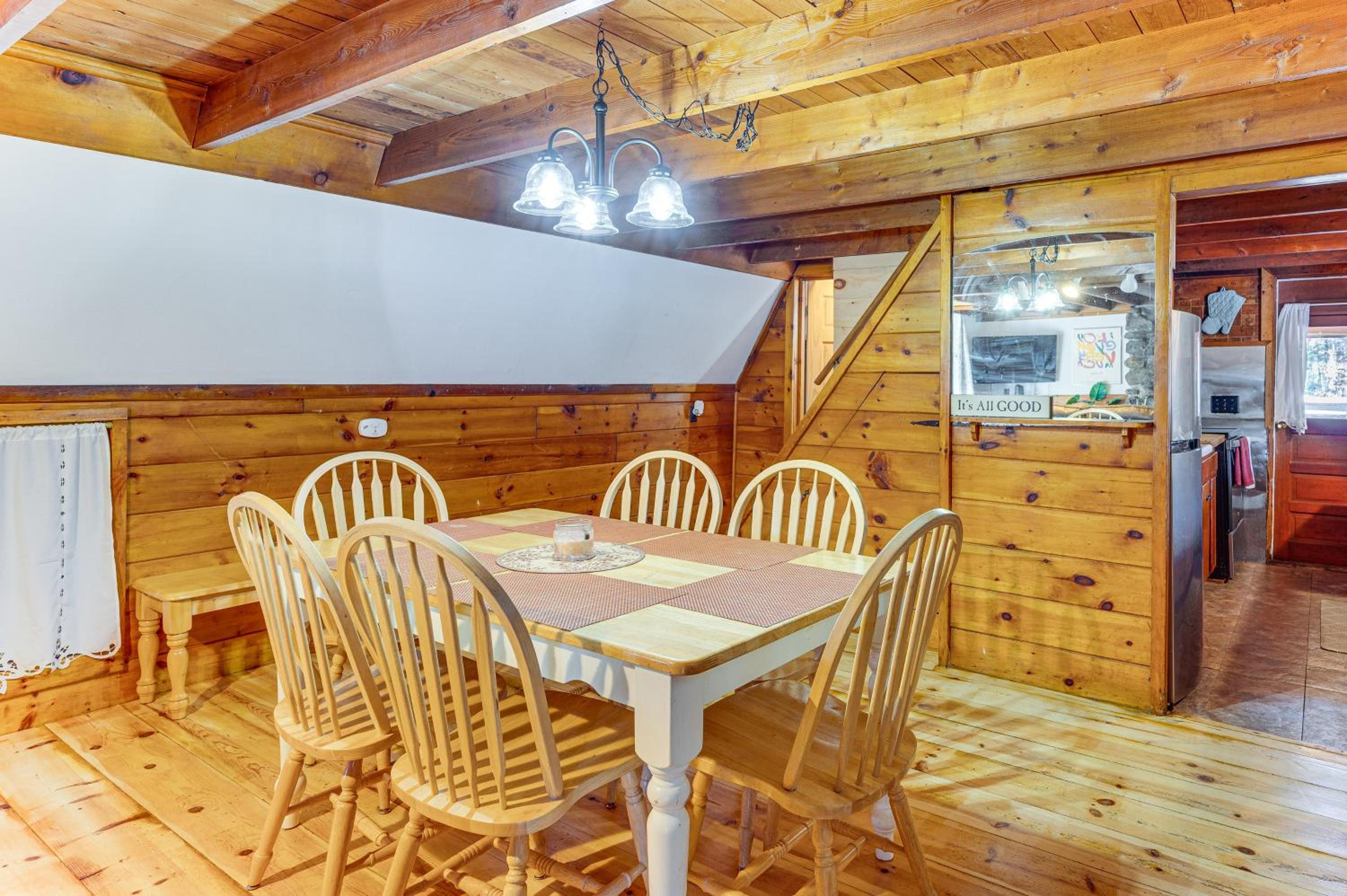 8 Mi to Cranmore Mtn Resort A-Frame with Fire Pit