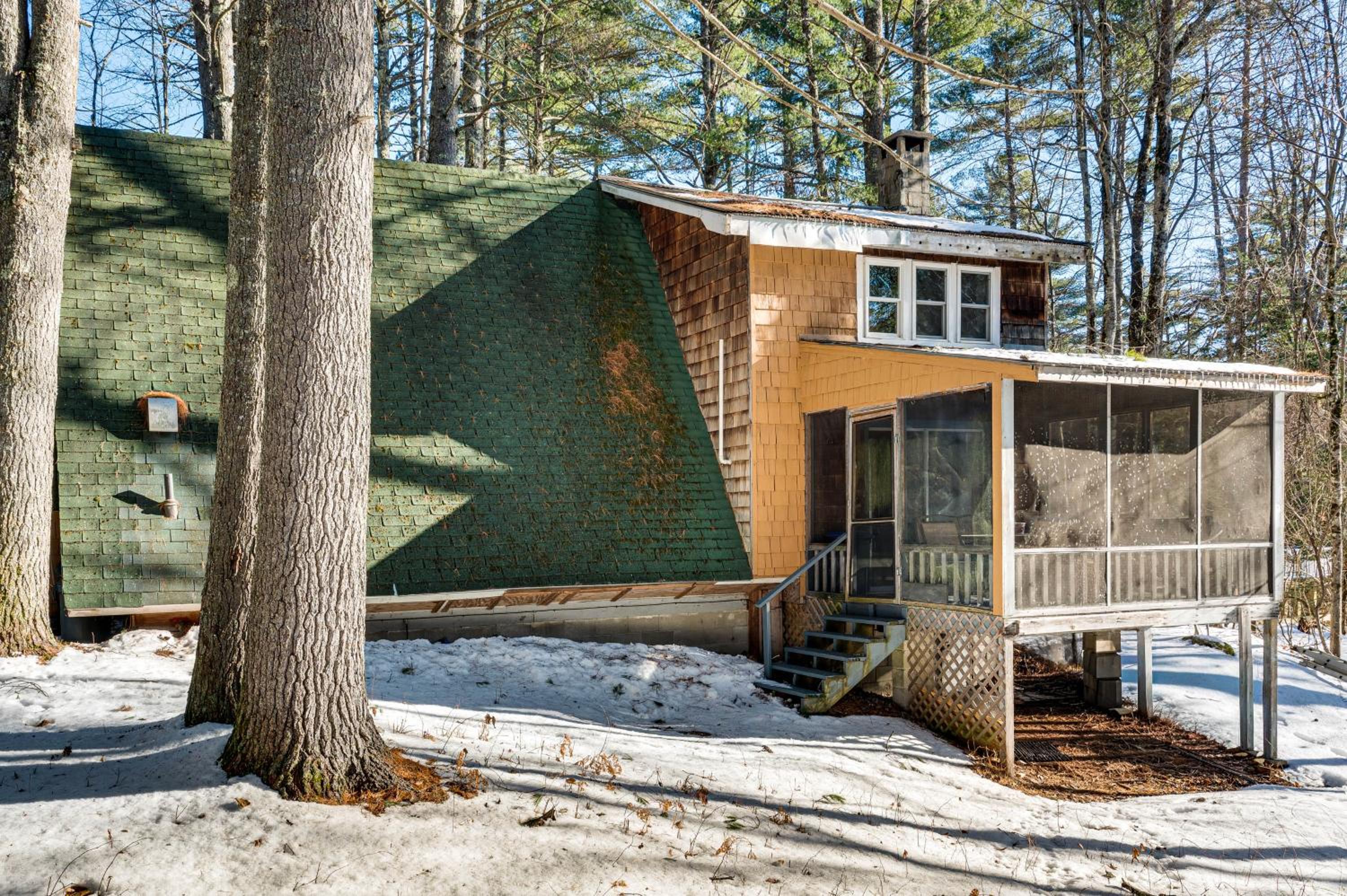 8 Mi to Cranmore Mtn Resort A-Frame with Fire Pit