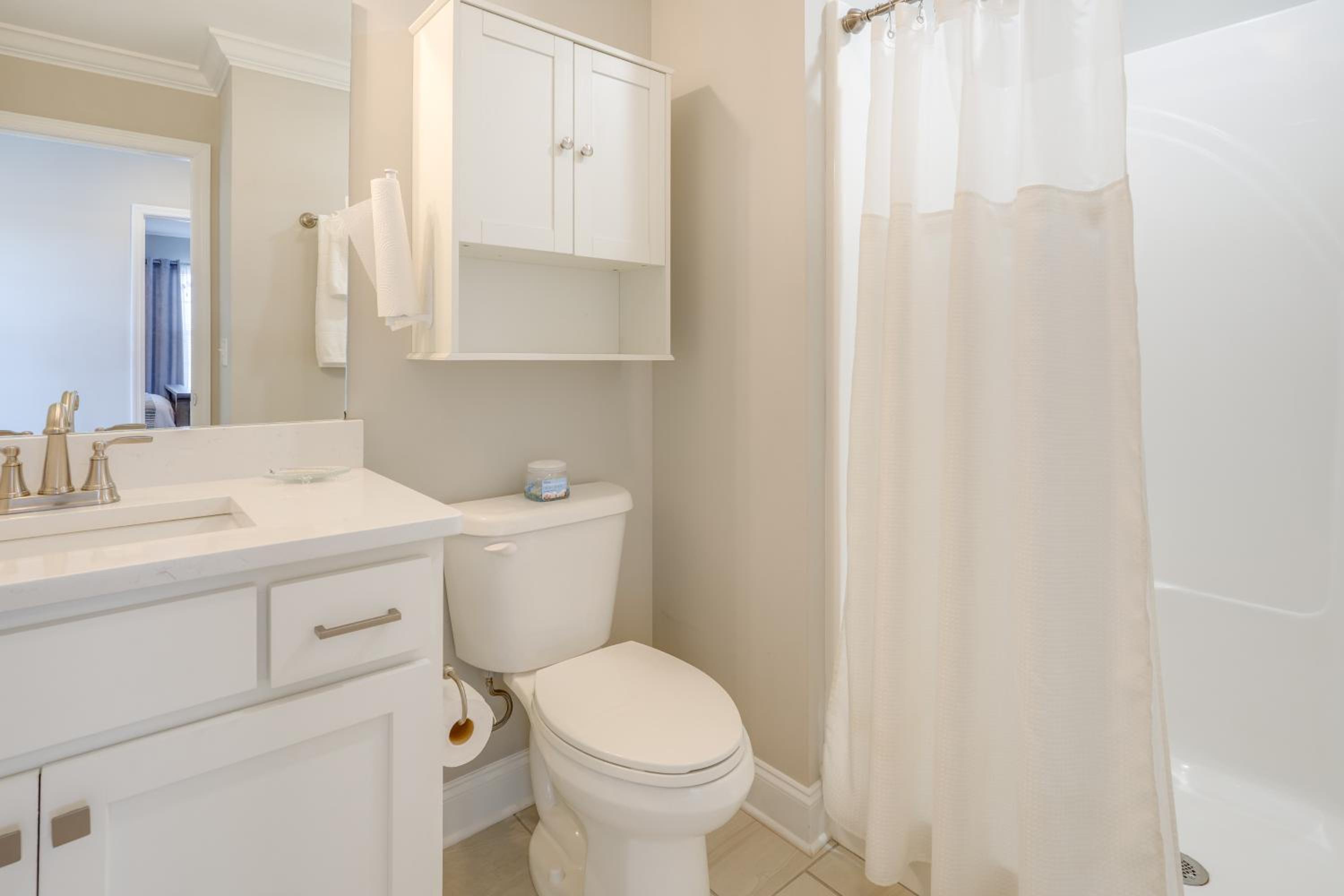 4 Mi to Lee University Peaceful Townhome with Patio