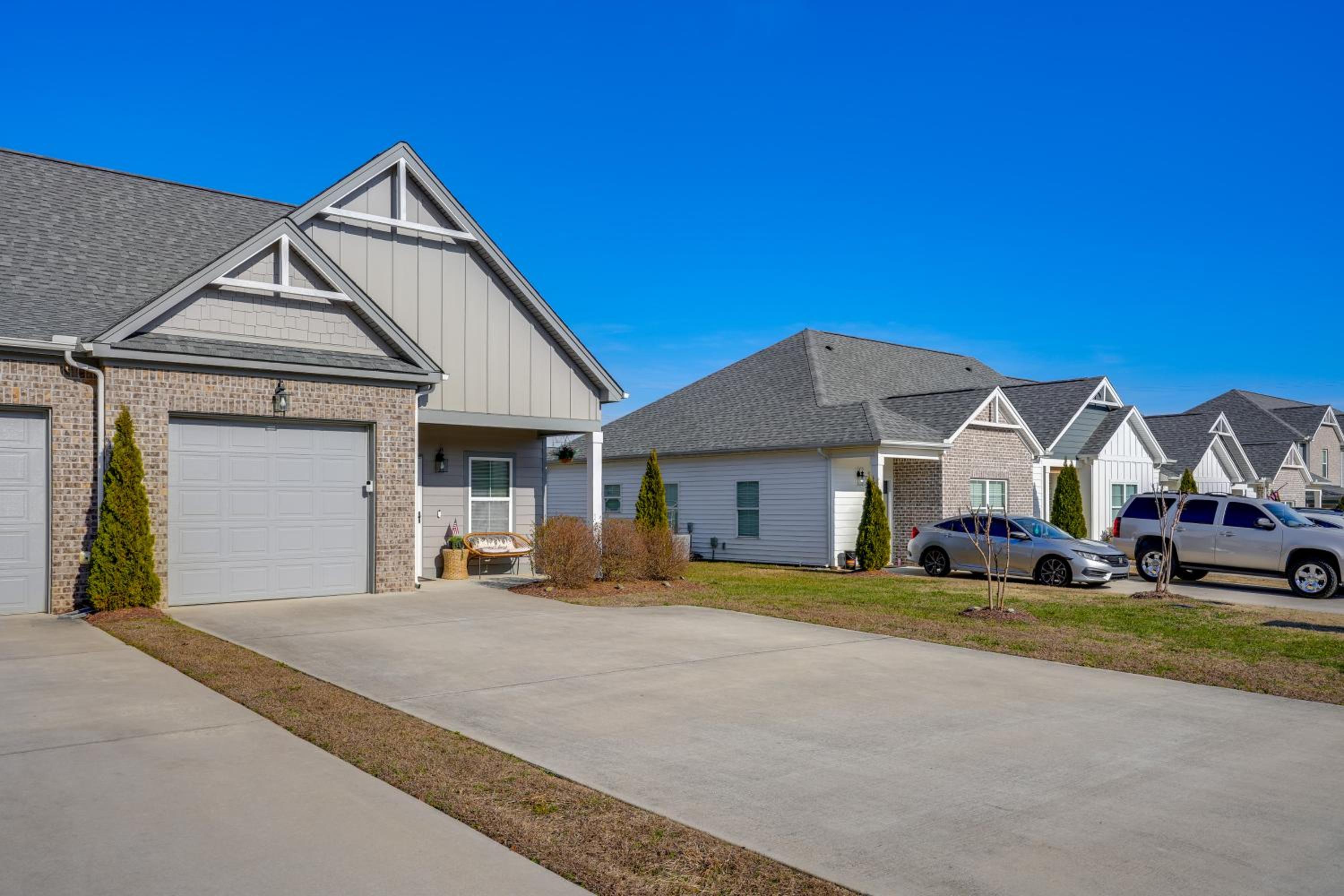 4 Mi to Lee University Peaceful Townhome with Patio