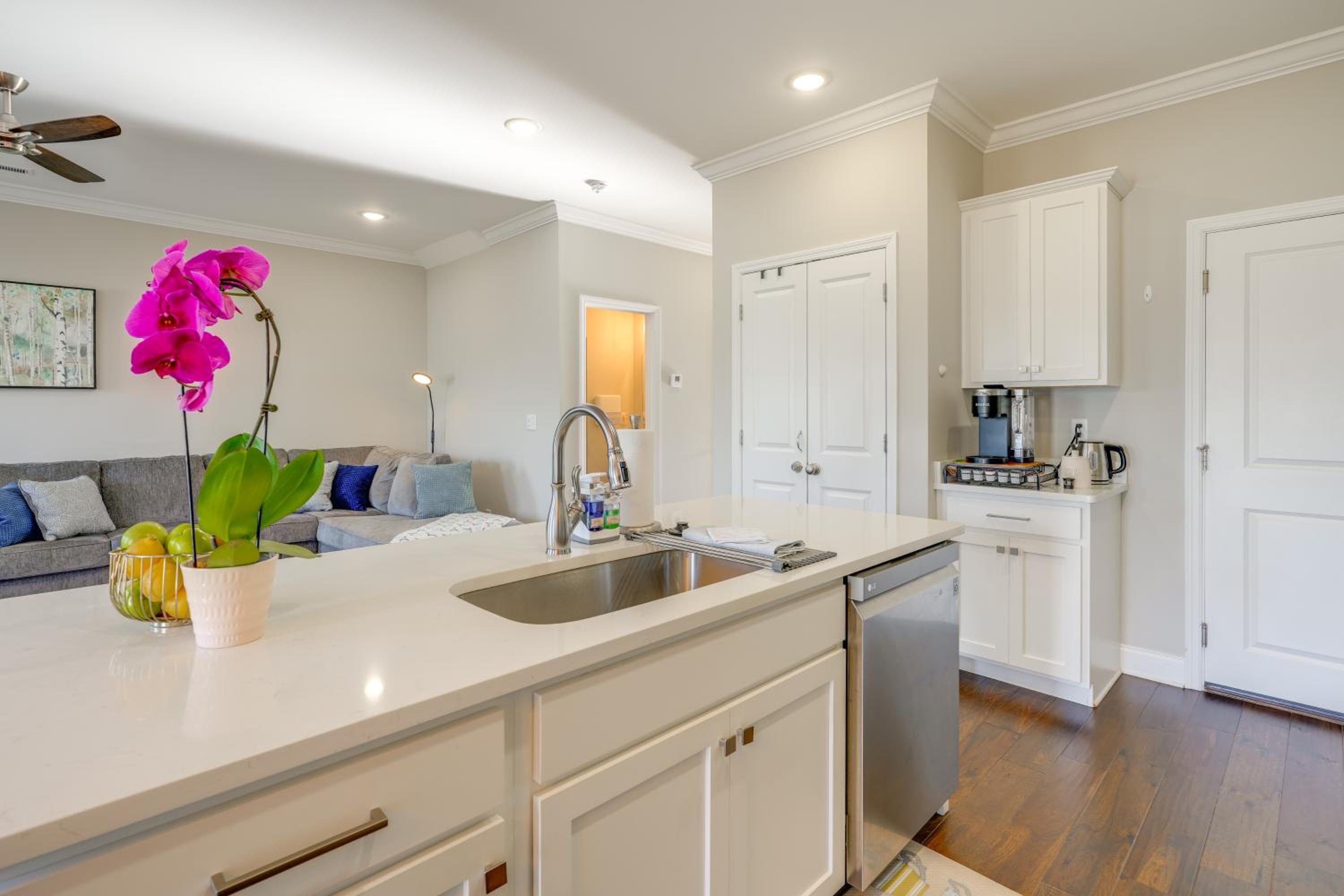 4 Mi to Lee University Peaceful Townhome with Patio