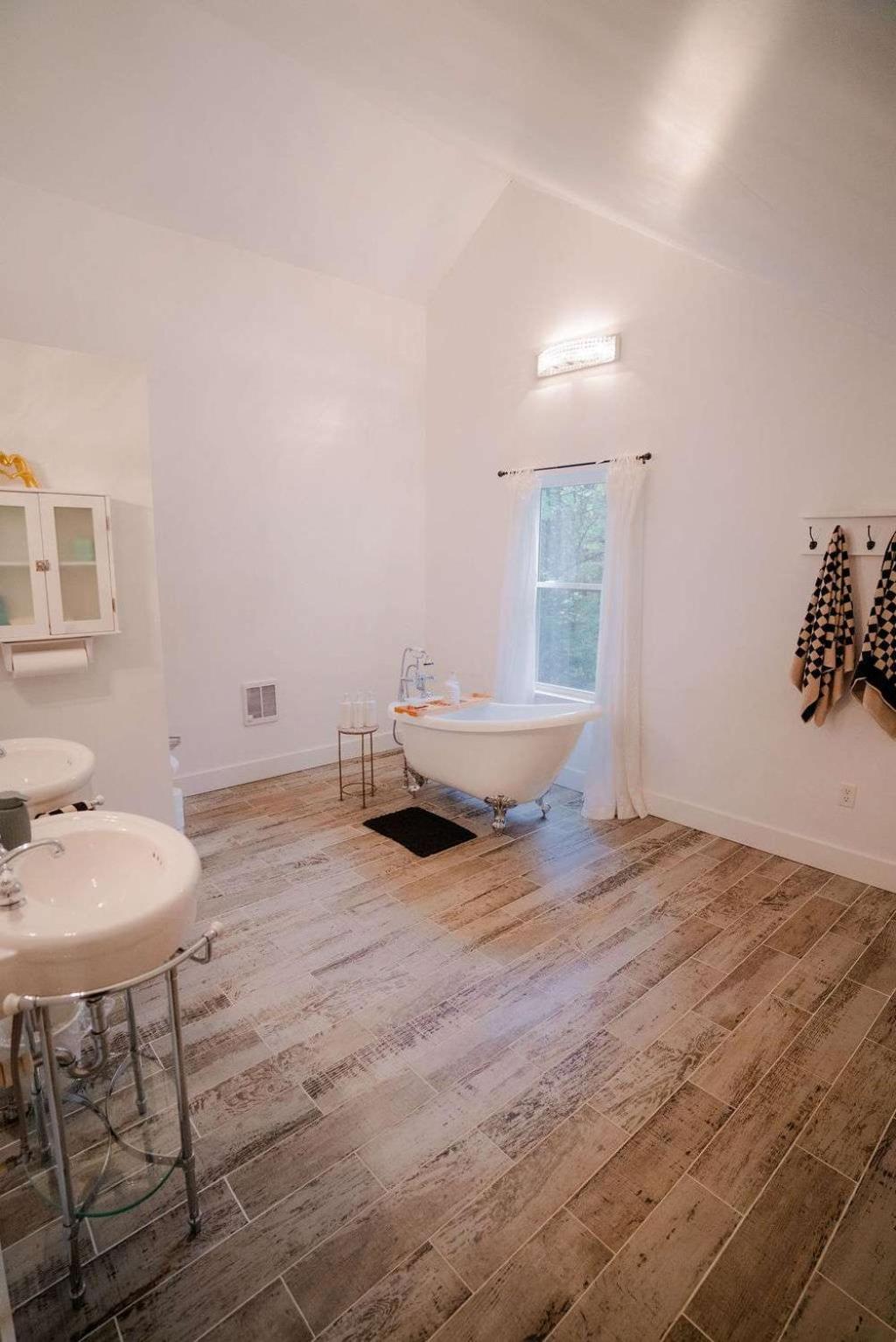 The 312 House| A Boho Retreat| Hocking Hills