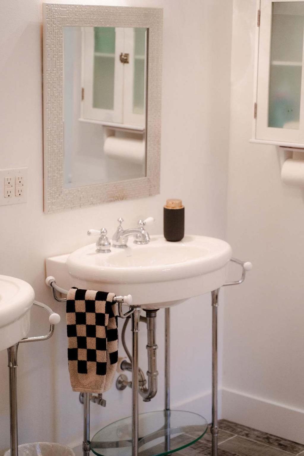 The 312 House| A Boho Retreat| Hocking Hills