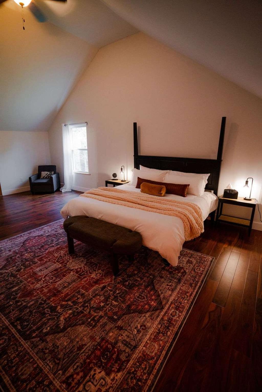 The 312 House| A Boho Retreat| Hocking Hills