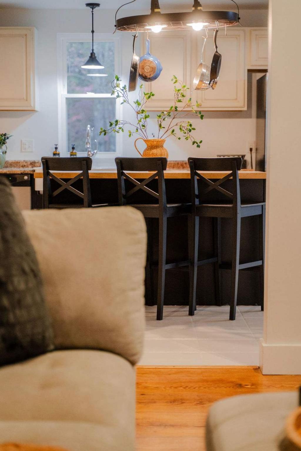 The 312 House| A Boho Retreat| Hocking Hills