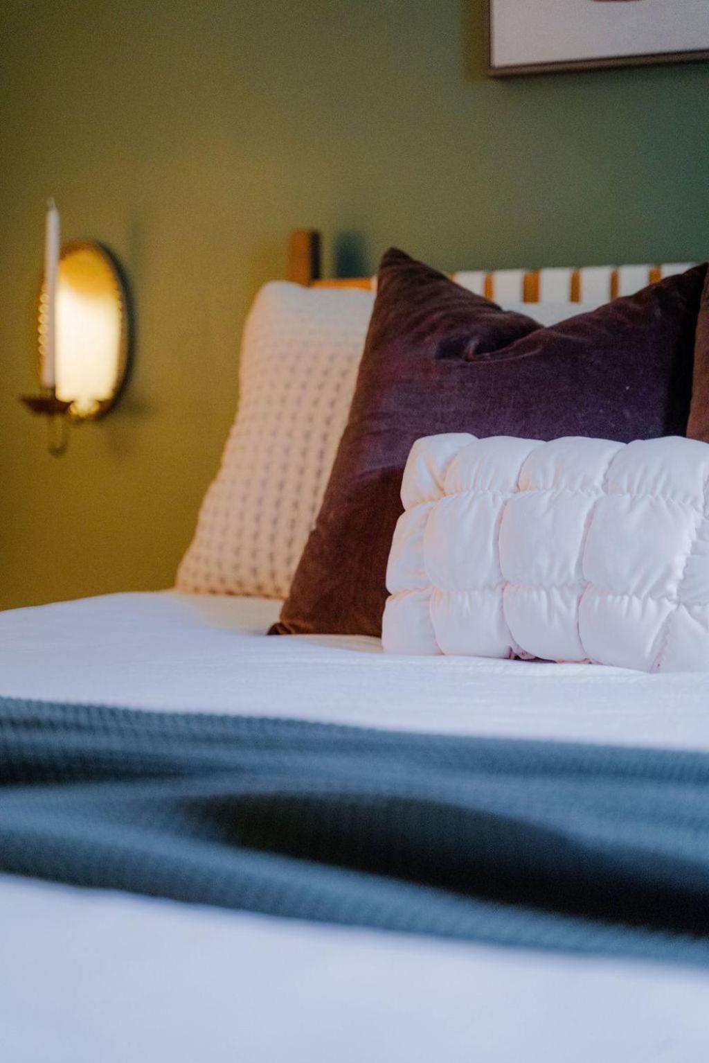 The 312 House| A Boho Retreat| Hocking Hills
