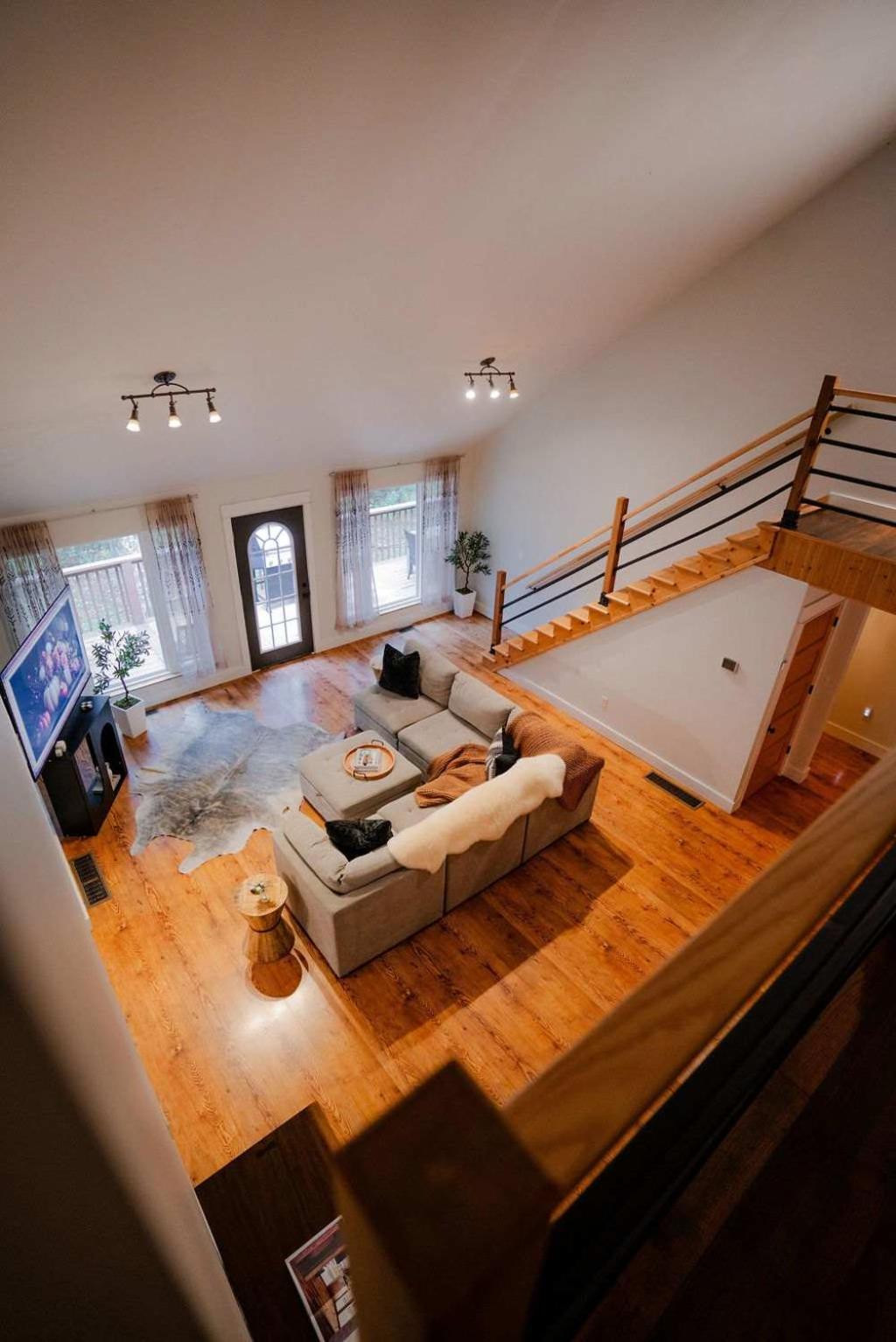 The 312 House| A Boho Retreat| Hocking Hills