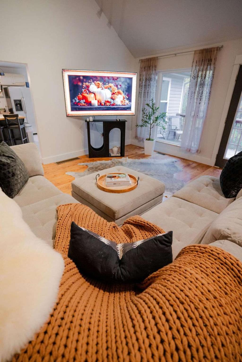 The 312 House| A Boho Retreat| Hocking Hills