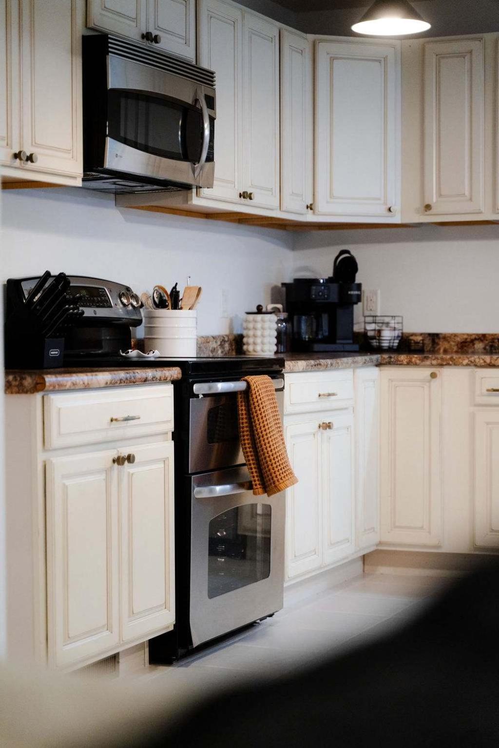 The 312 House| A Boho Retreat| Hocking Hills