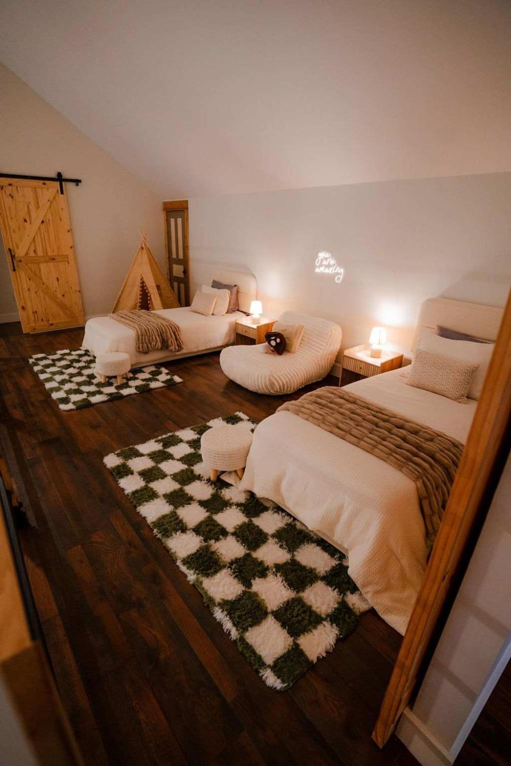 The 312 House| A Boho Retreat| Hocking Hills