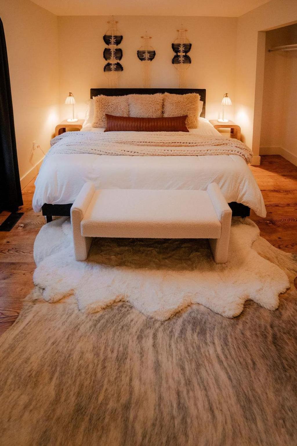 The 312 House| A Boho Retreat| Hocking Hills