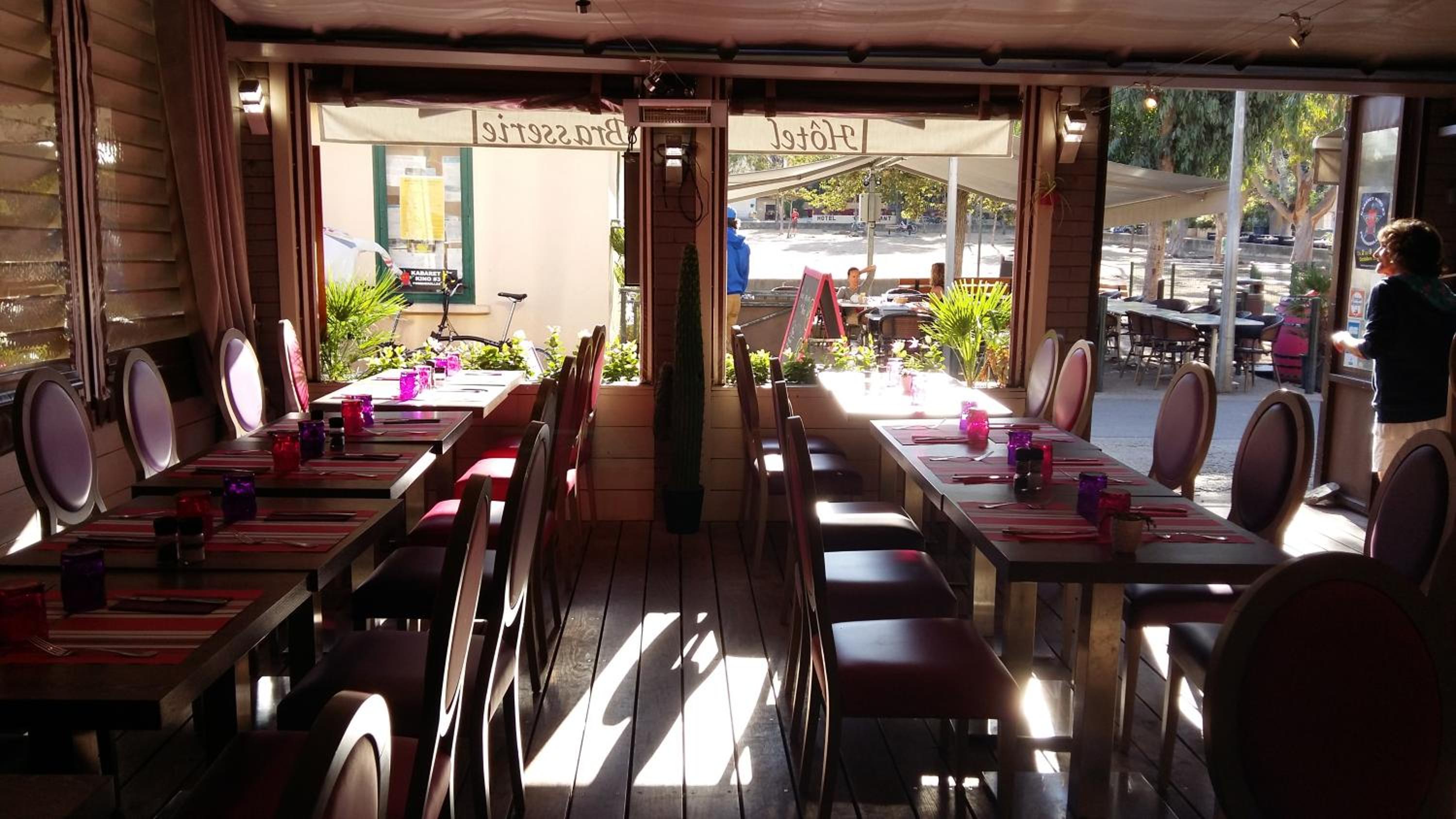 restaurant