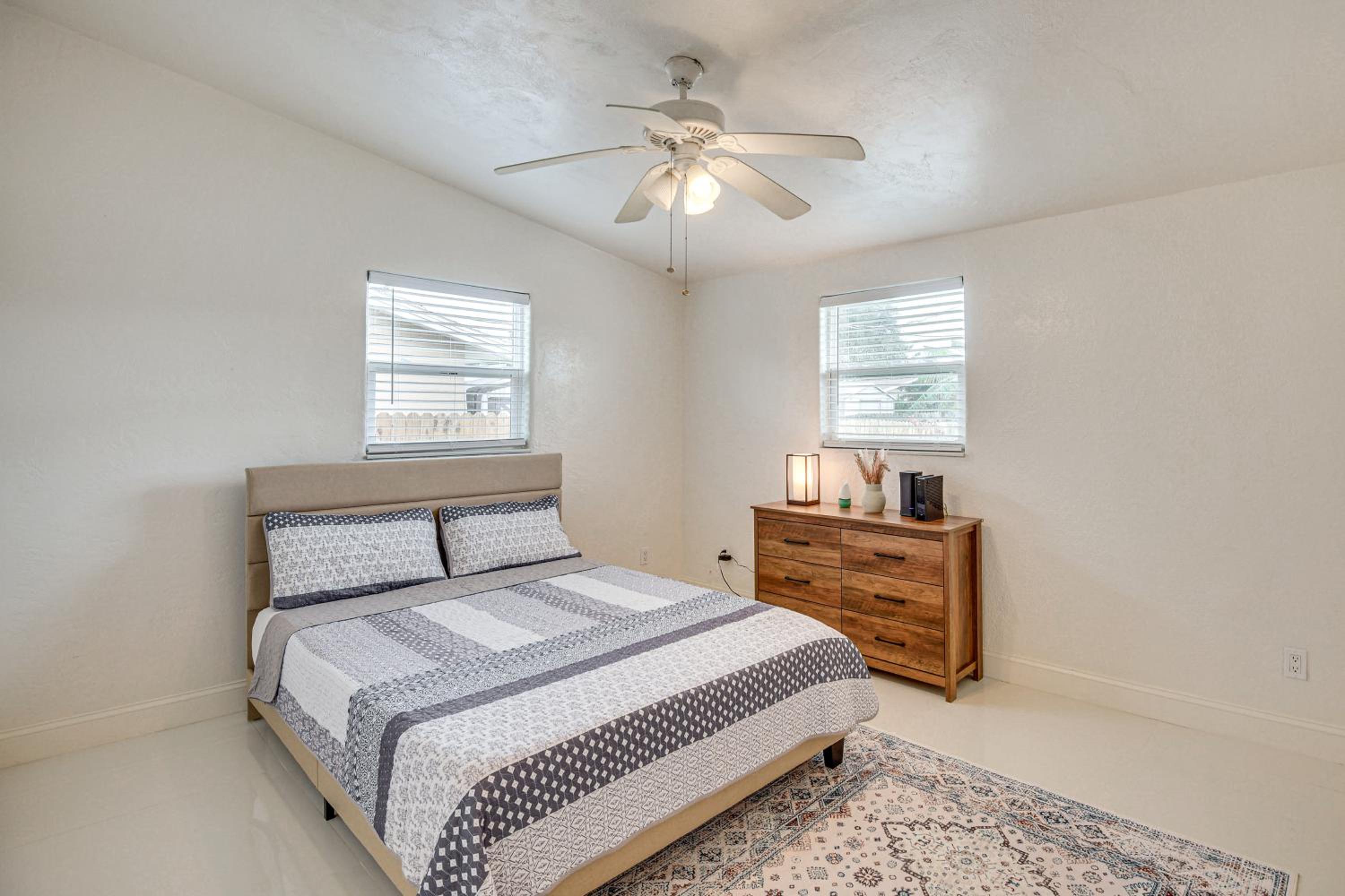 Walk to Romano Beachfront Park Airy Home with Yard