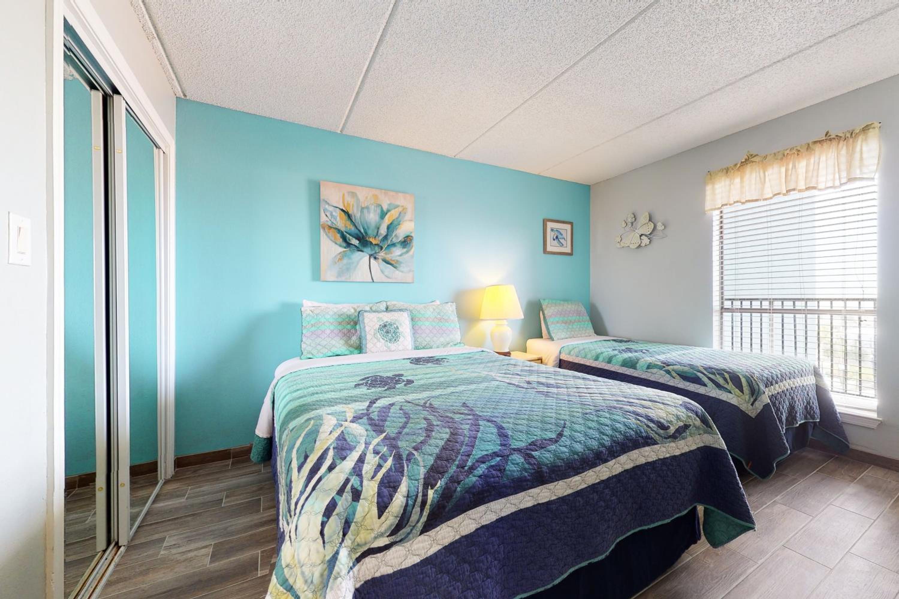 Walkable, All-Suite 3BR Suntide III - Unit 1003